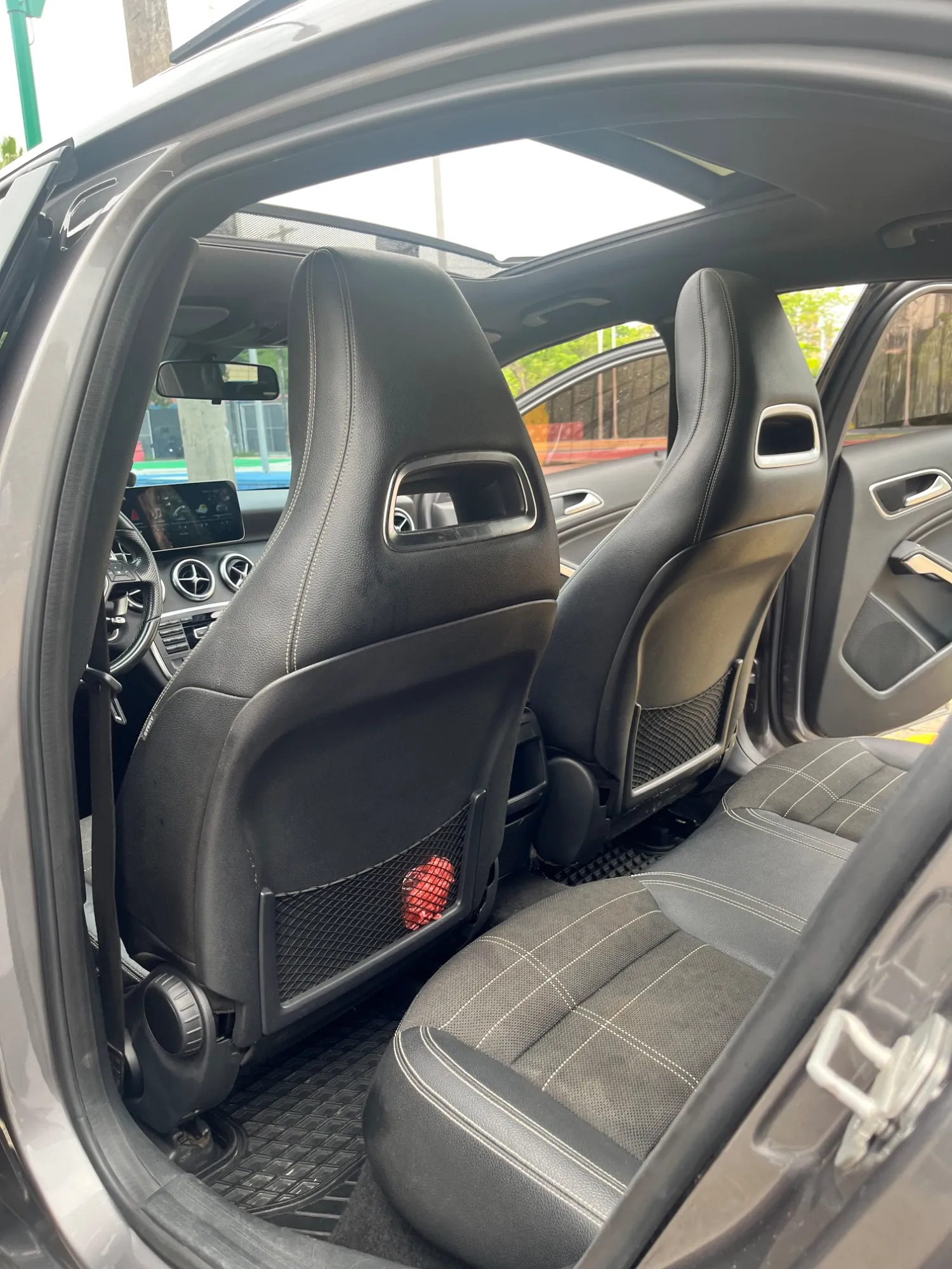 Mercedez Benz A 200