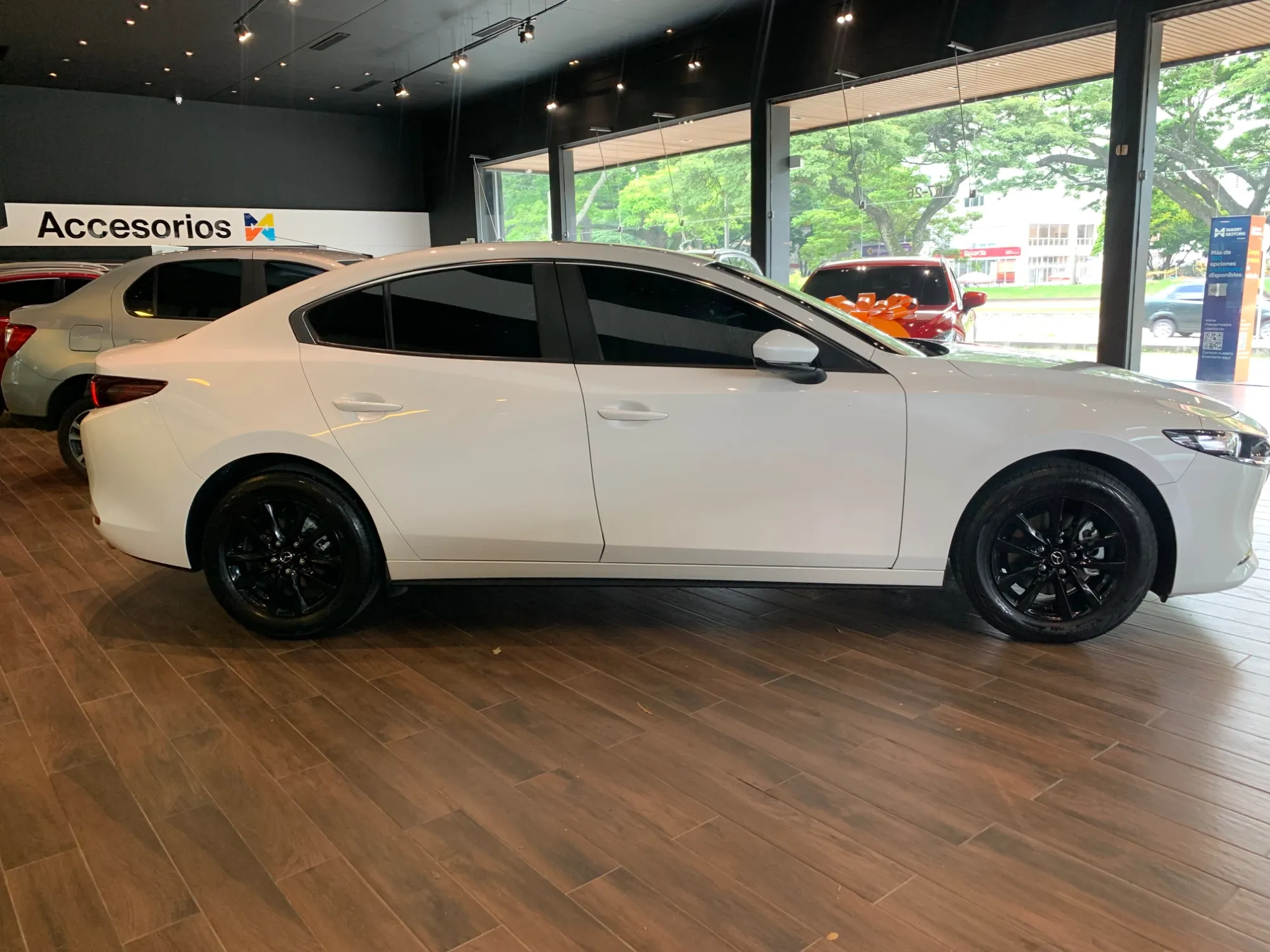 Mazda 3 touring hibrido 