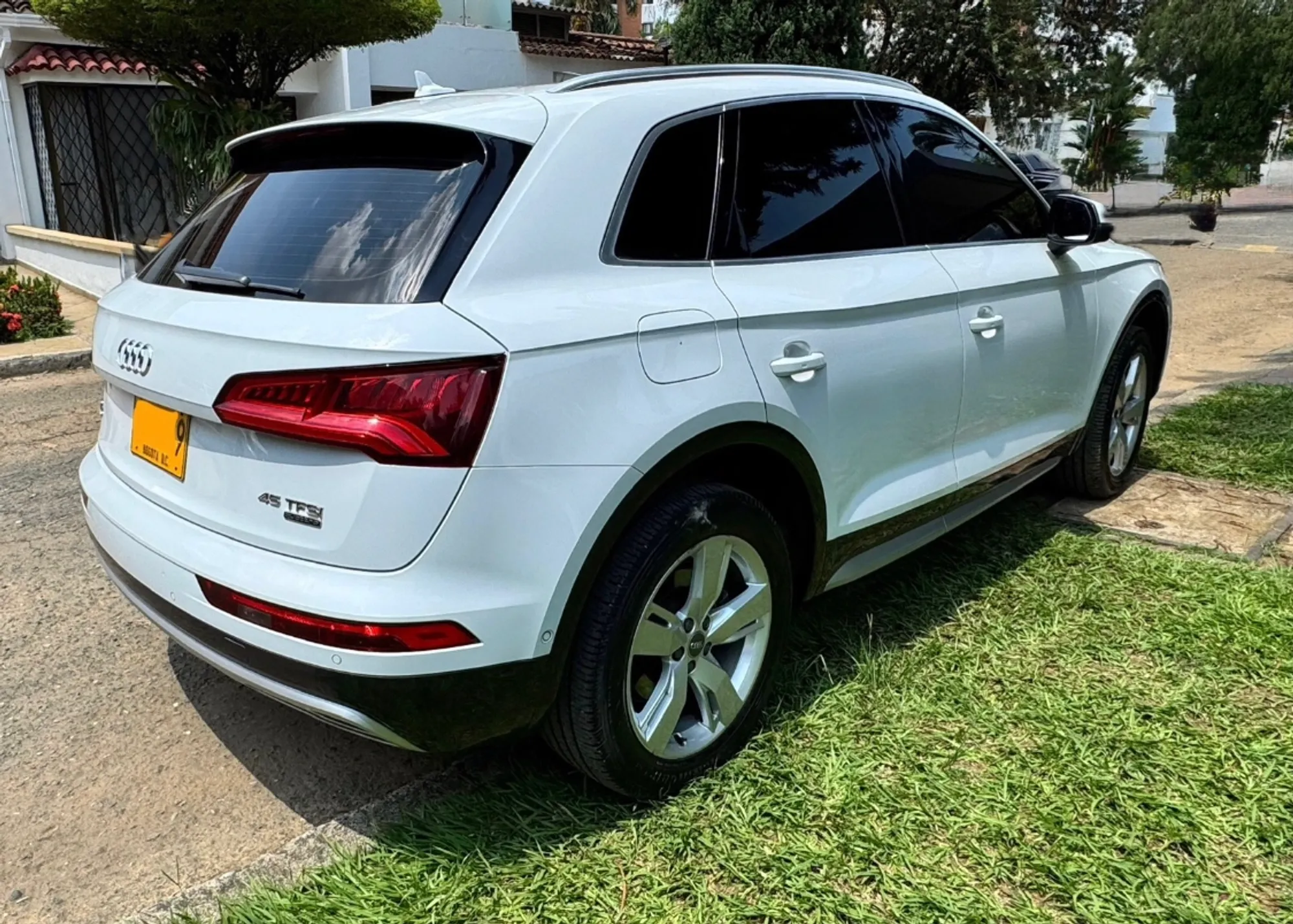 Audi Q5 2.0 TFSI QUATTRO Ambition 4x4 modelo 2019