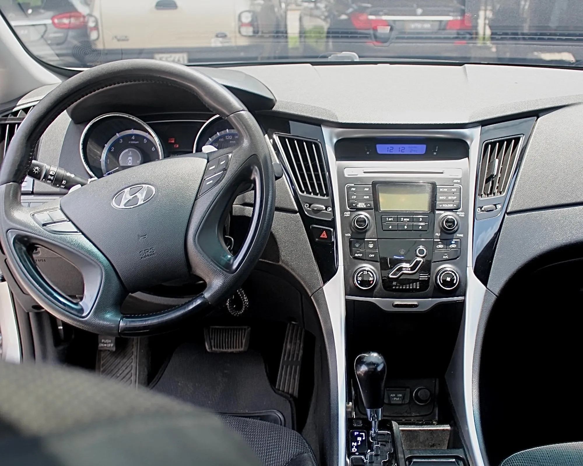 HYUNDAI SONATA 145 2012