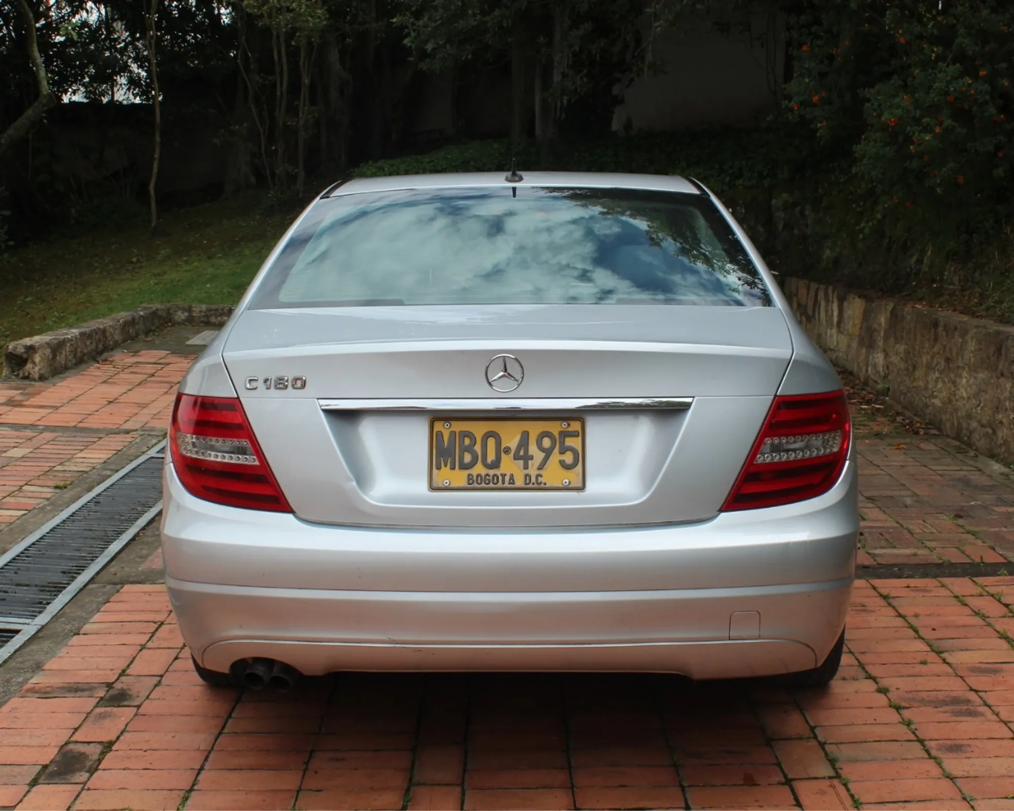 MERCEDES BENZ C180 CGI MODEL9 2012