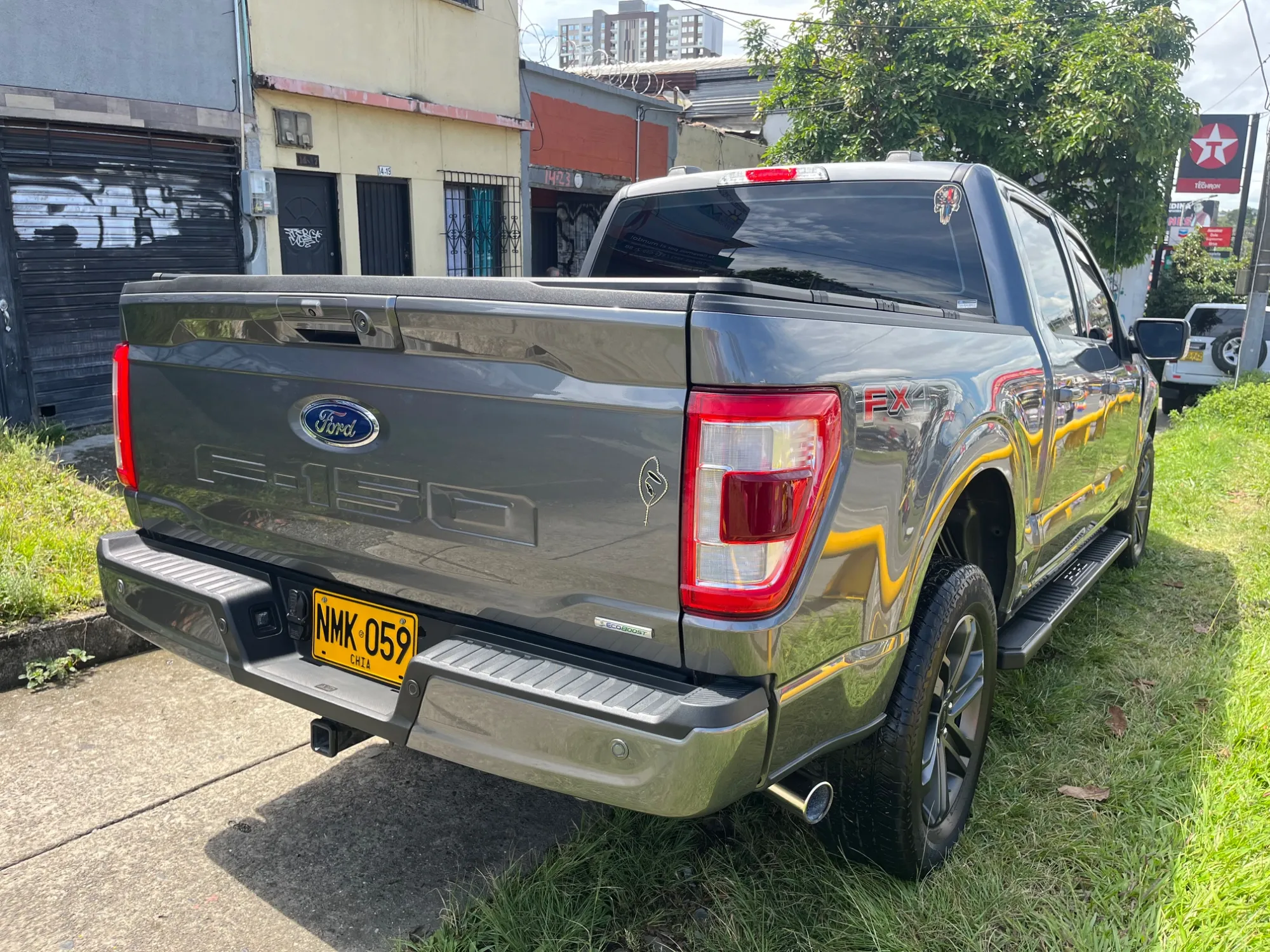 Ford F150 lariat sport 2023