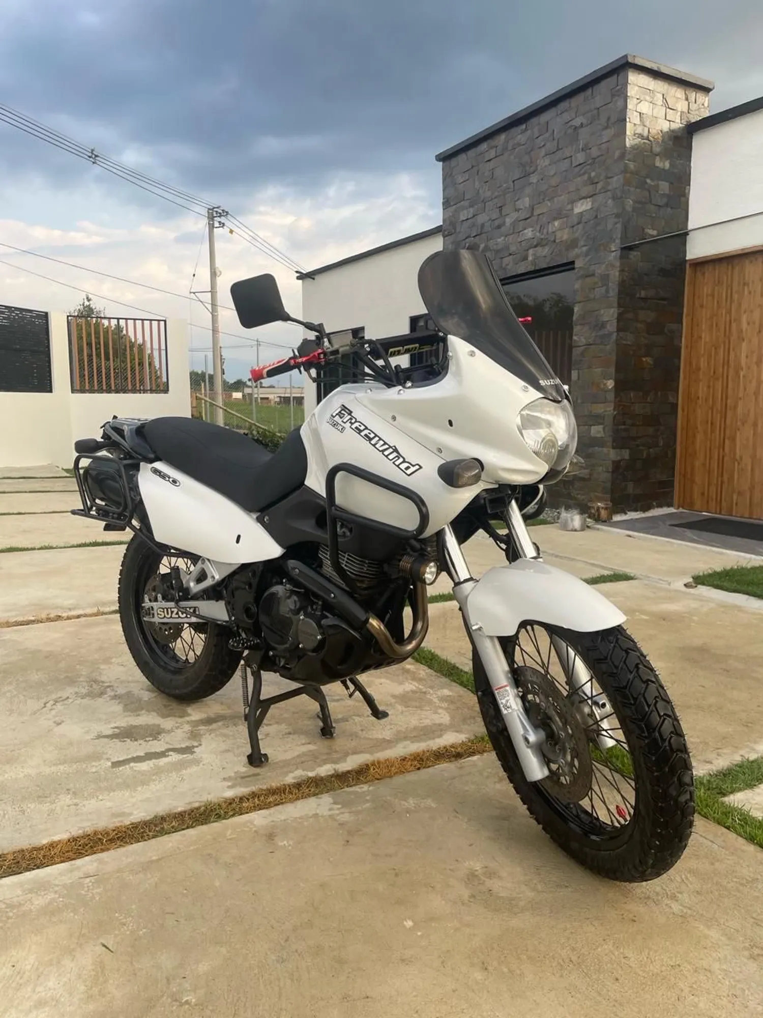 Suzuki Freewind 650 