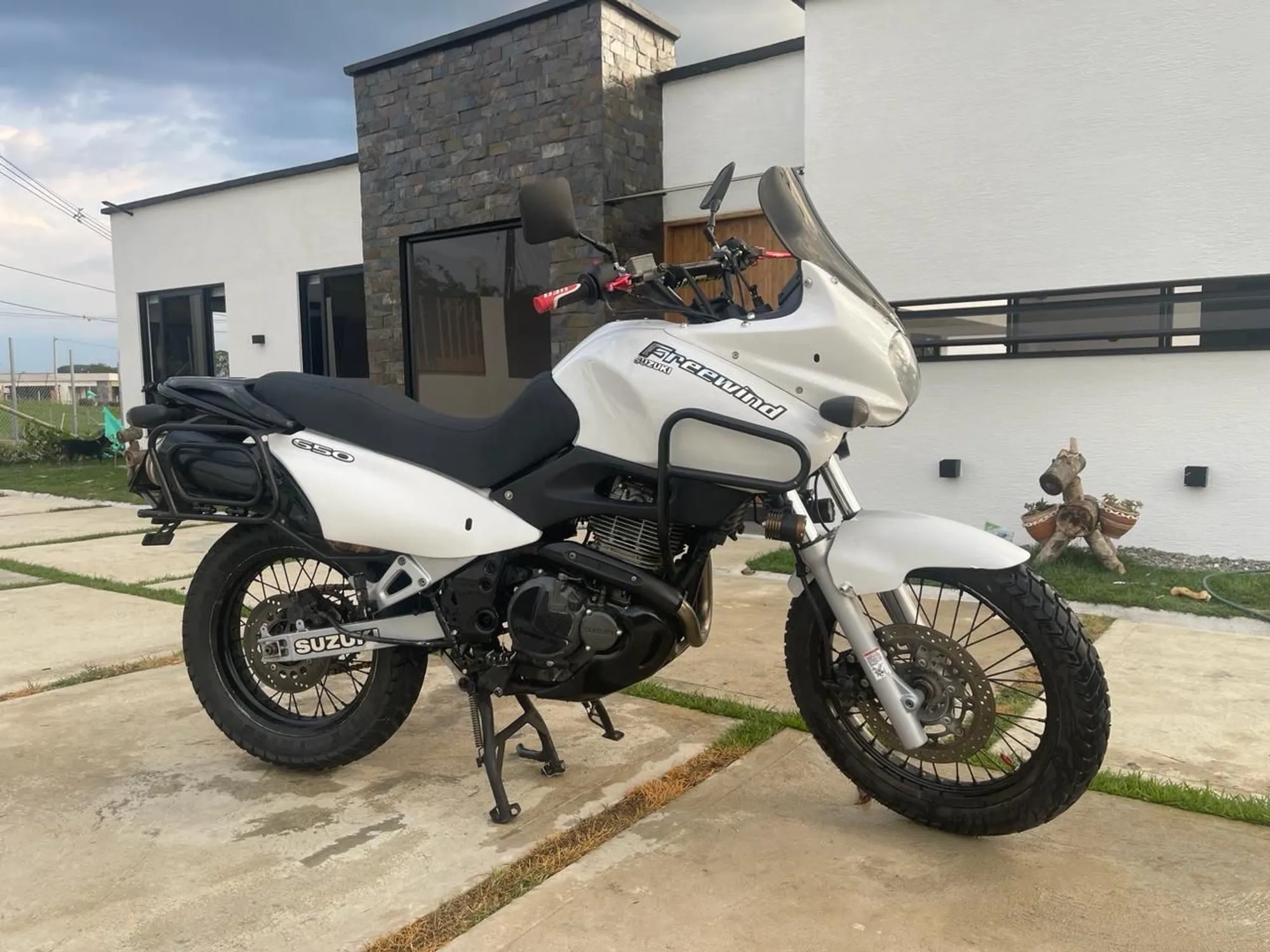 Suzuki Freewind 650 
