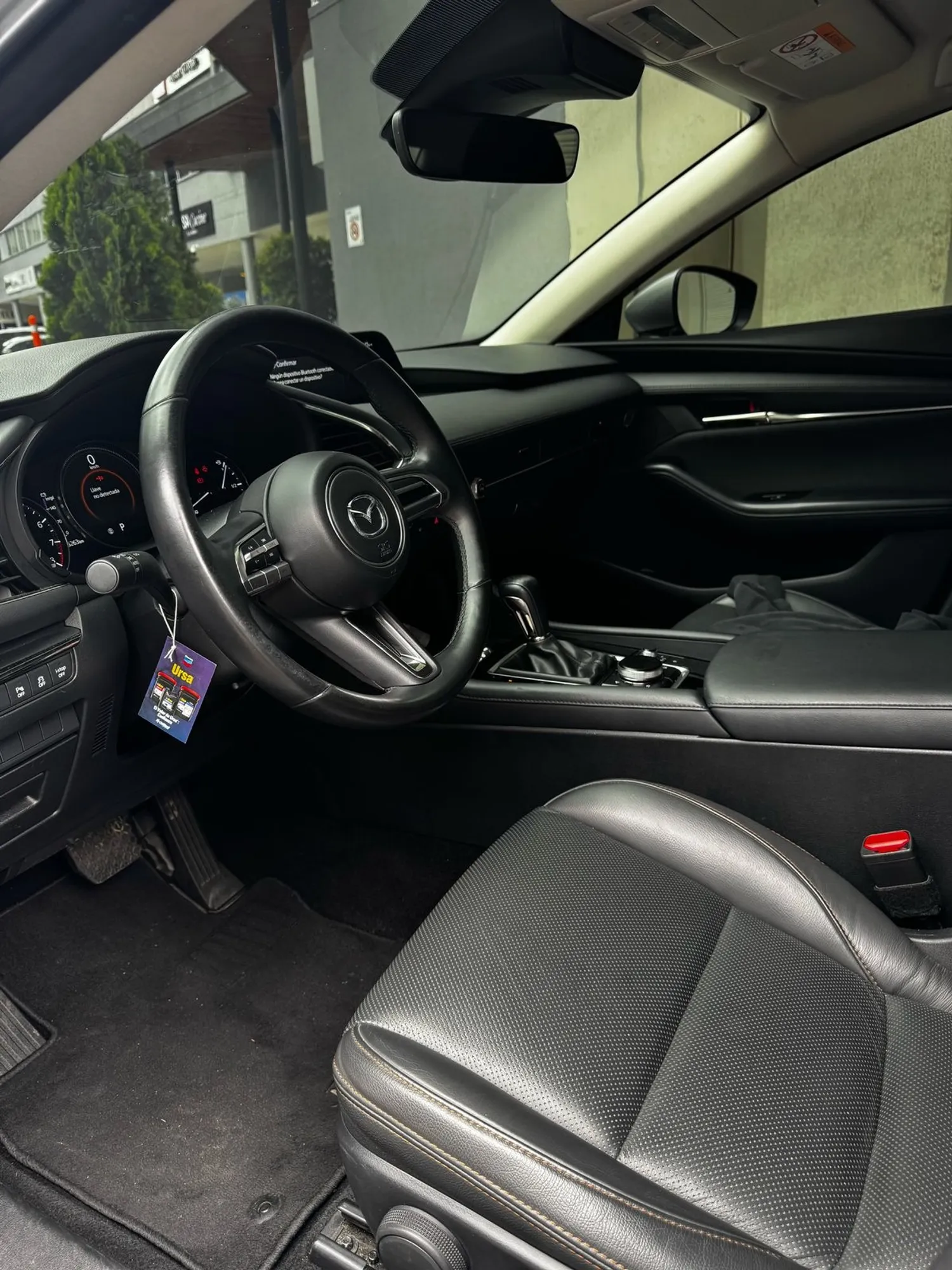 MAZDA 3 TOURING 2024 COJINERIA EN CUERO 