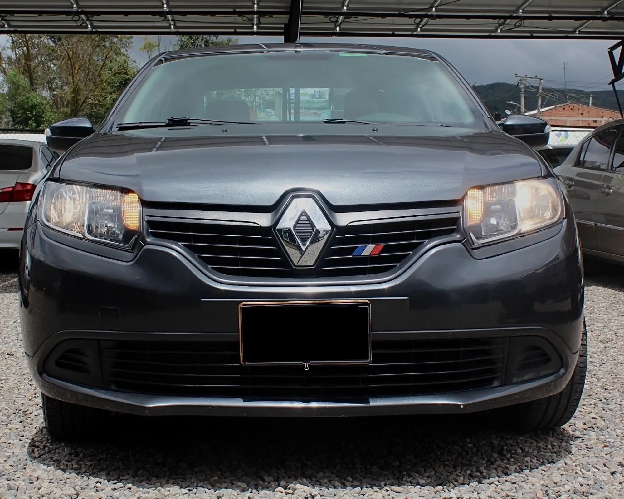 RENAULT LOGAN AUTHENTIQUE LIFE 2019