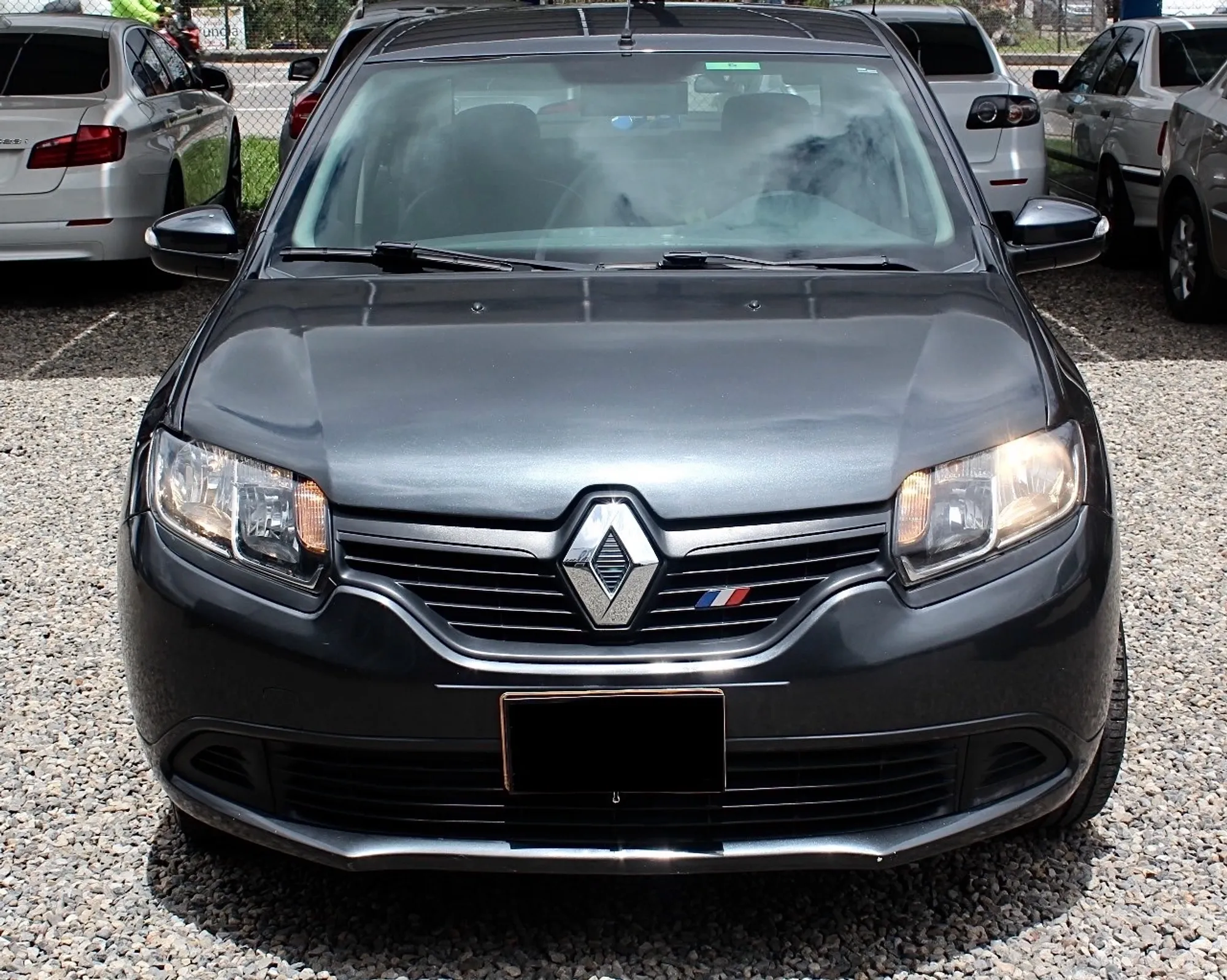 RENAULT LOGAN AUTHENTIQUE LIFE 2019