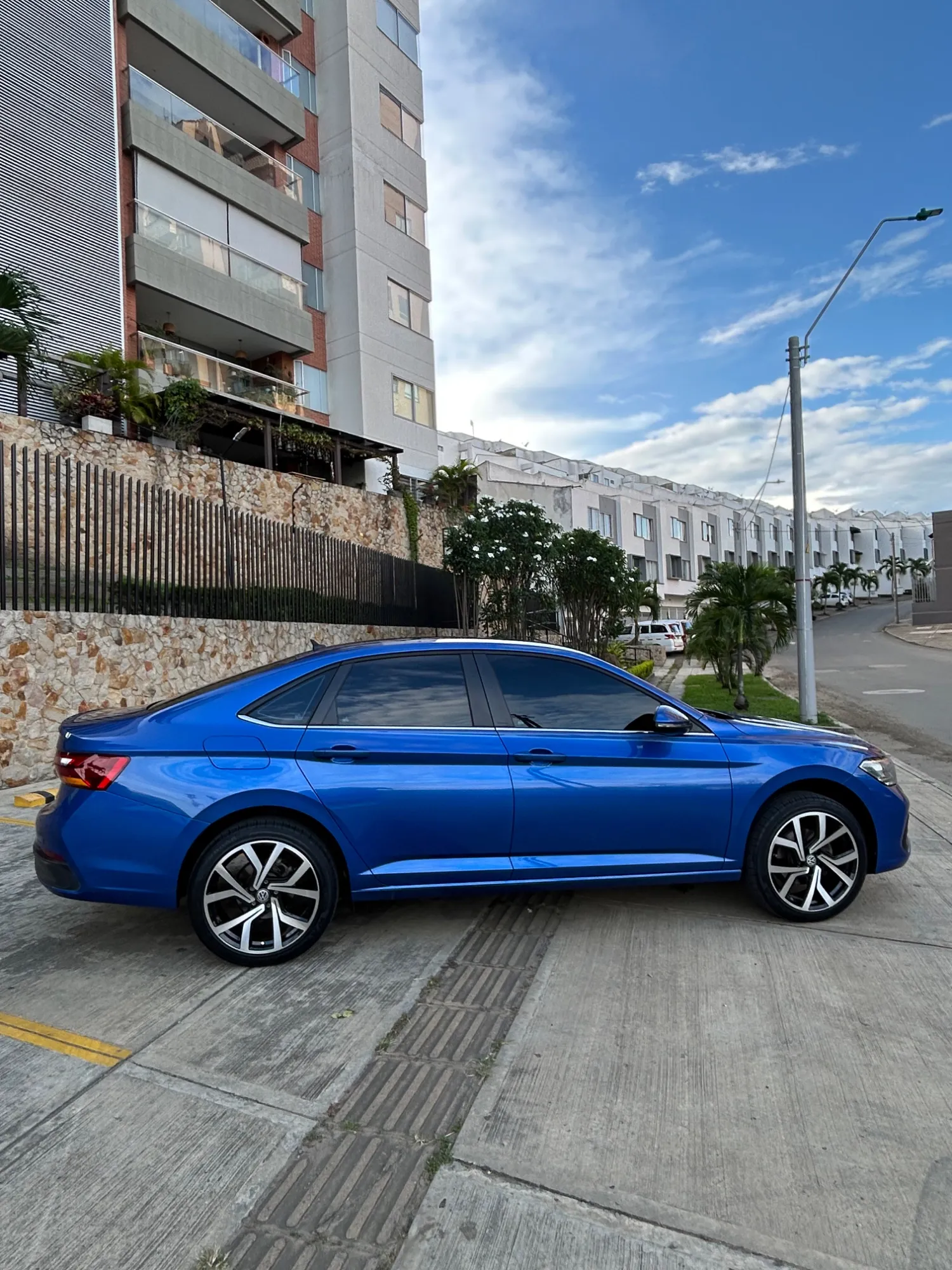 VOLSKWAGEN JETTA HIGHLINE 