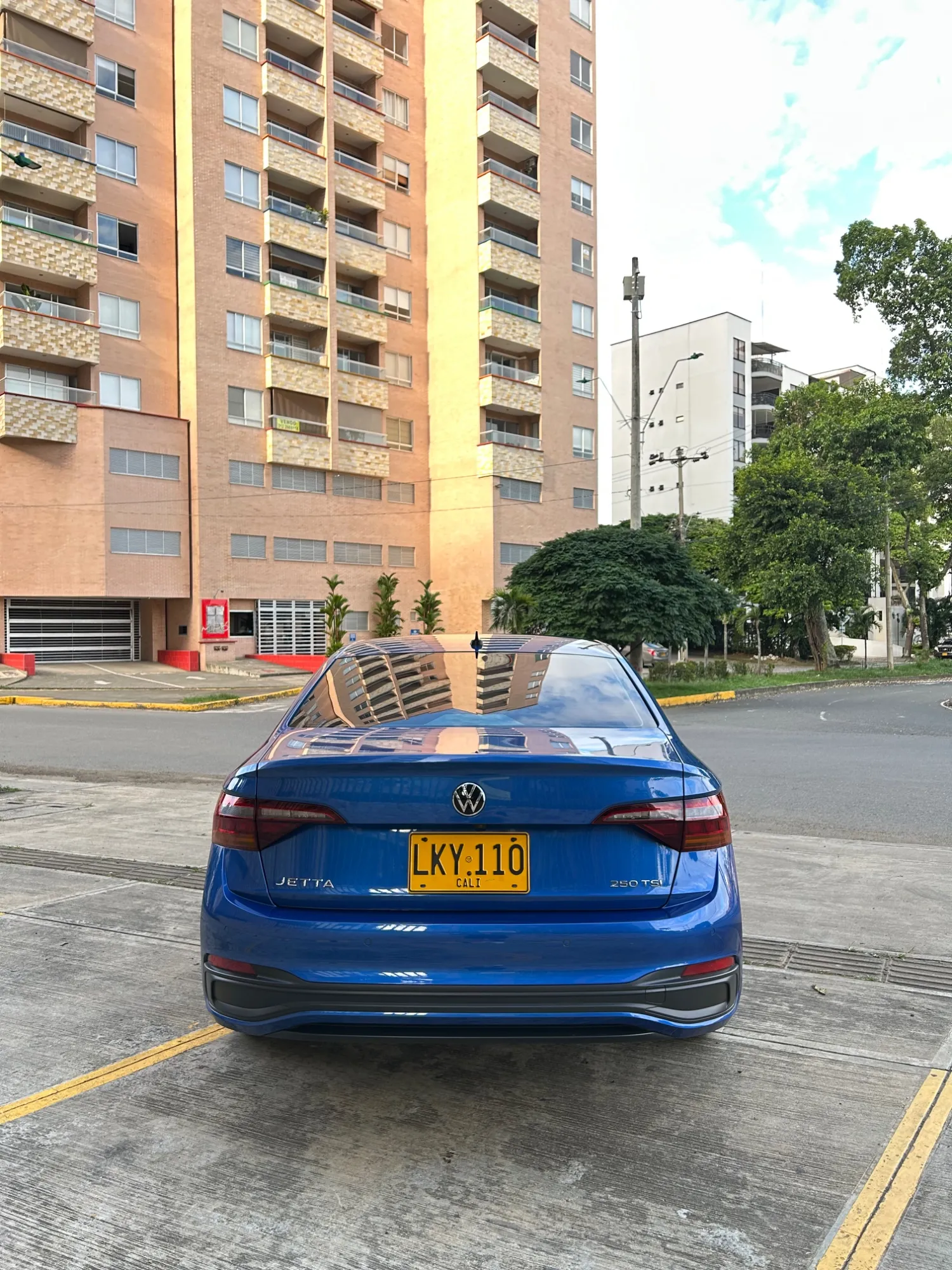 VOLSKWAGEN JETTA HIGHLINE 