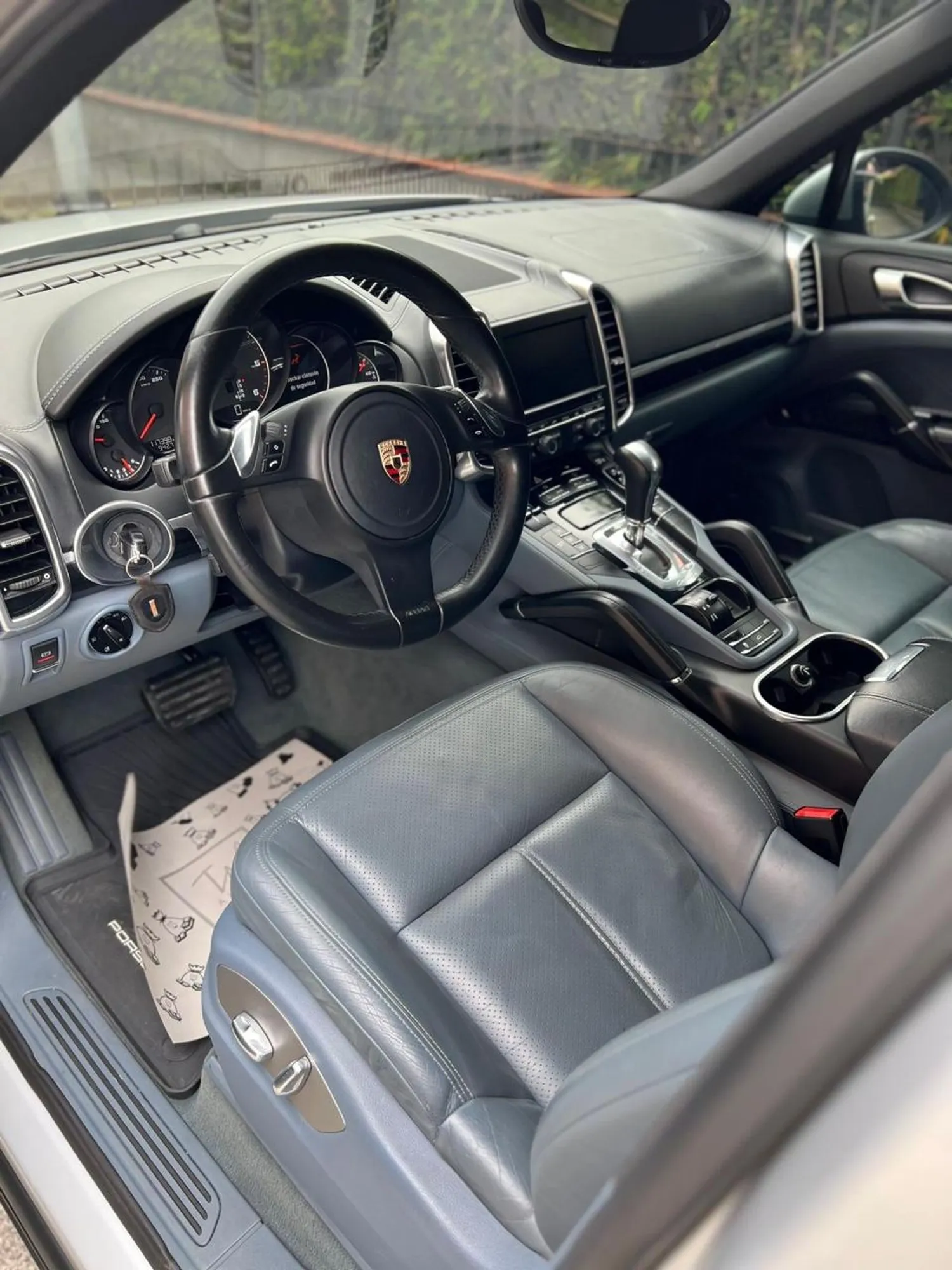 Porsche cayenne diesel 2011