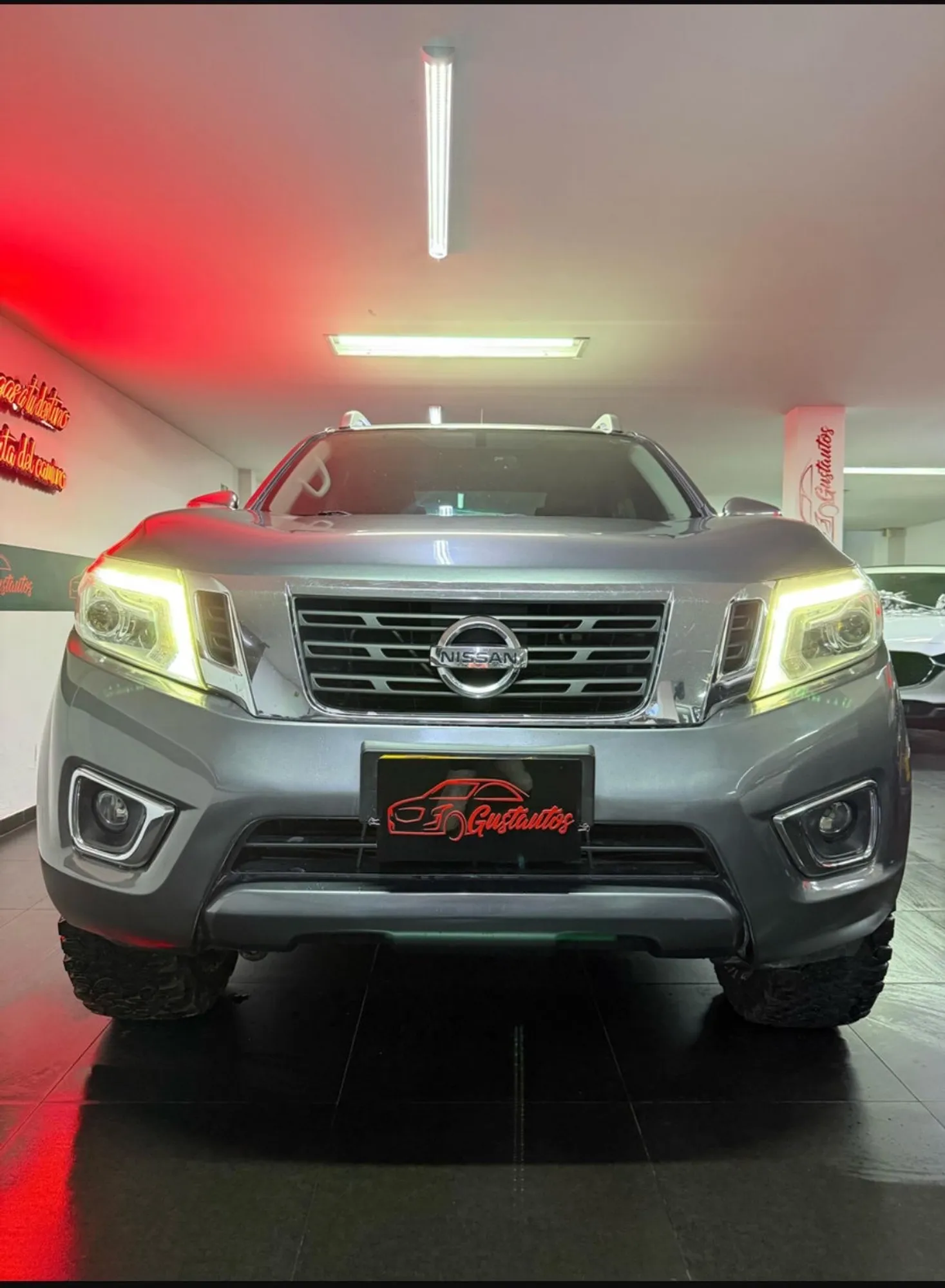 Nissan Np300 Frontier LE 2019