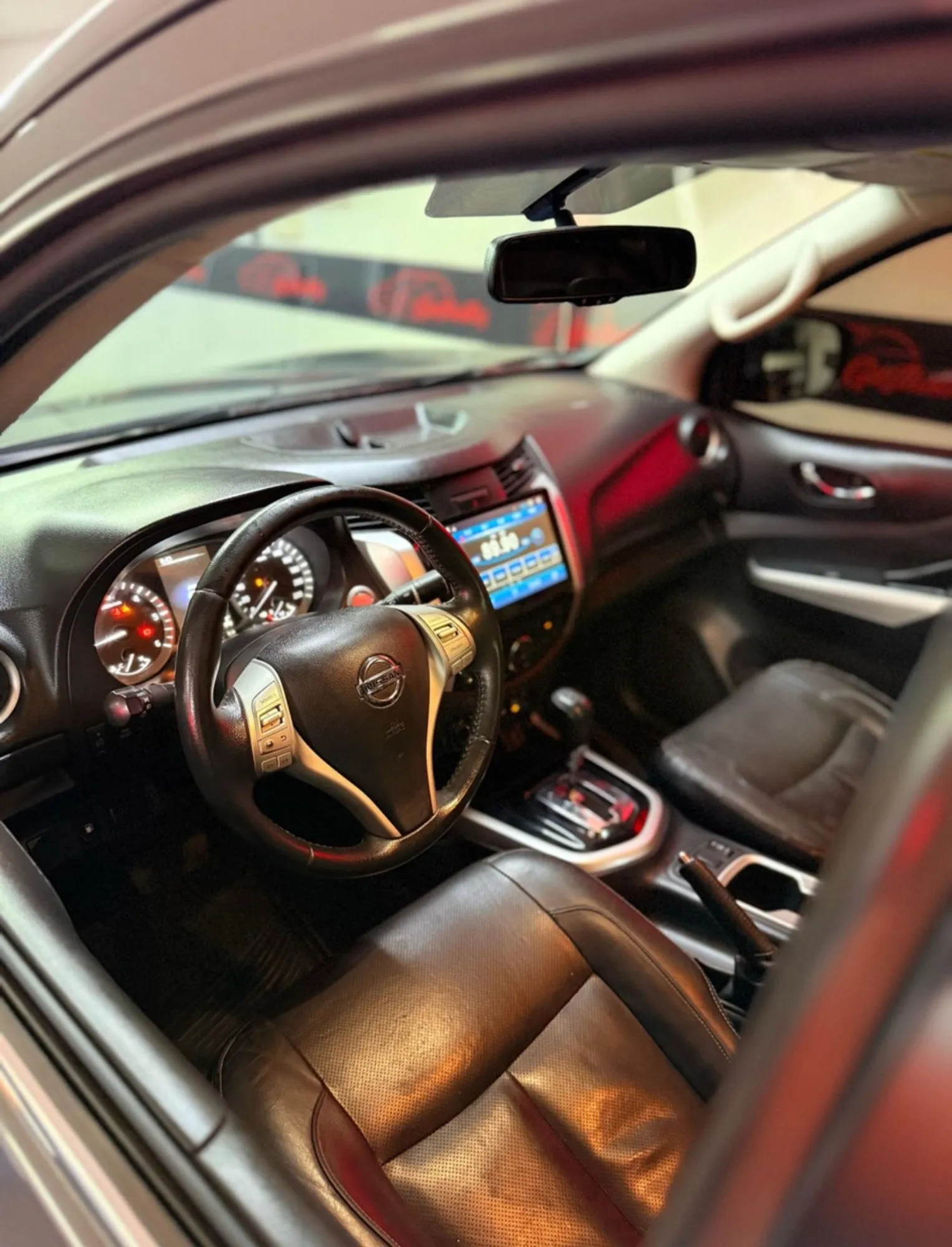 Nissan Np300 Frontier LE 2019