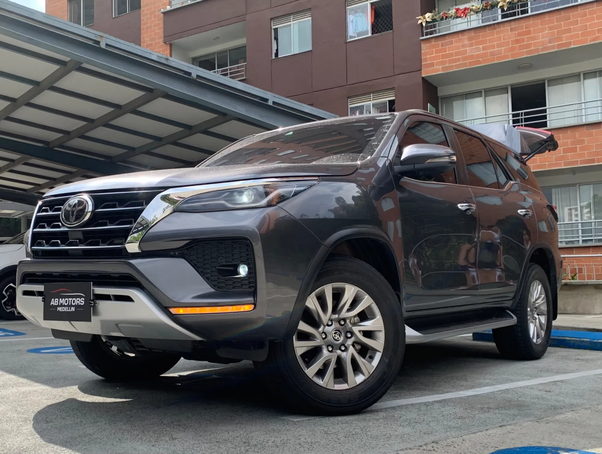 Toyota Fortuner Srv 4x4 At 