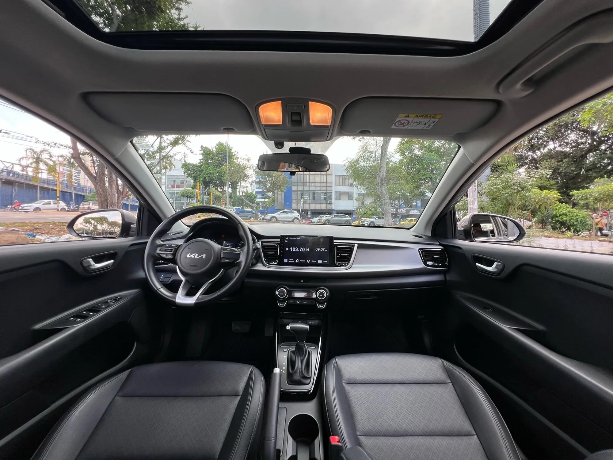 KIA RIO ZENIT AT MODELO 2024