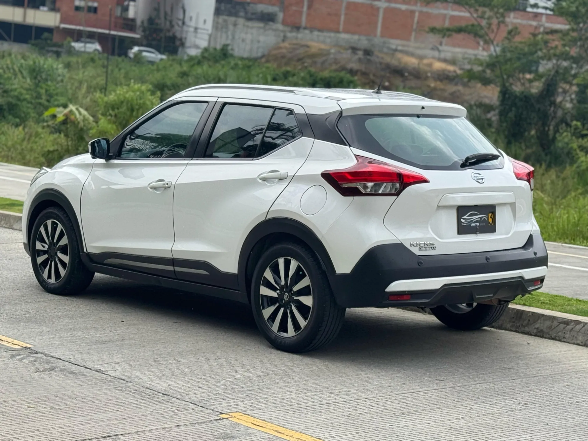 NISSAN KICKS EXCLUSIVE AT 2020 