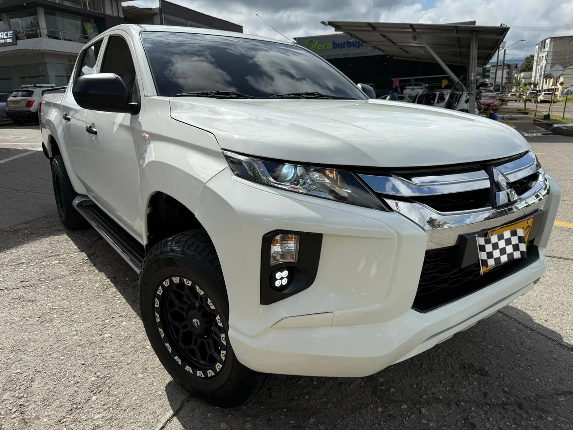 Mitsubishi L200 Triton 2022 mecnica Diesel 4x4