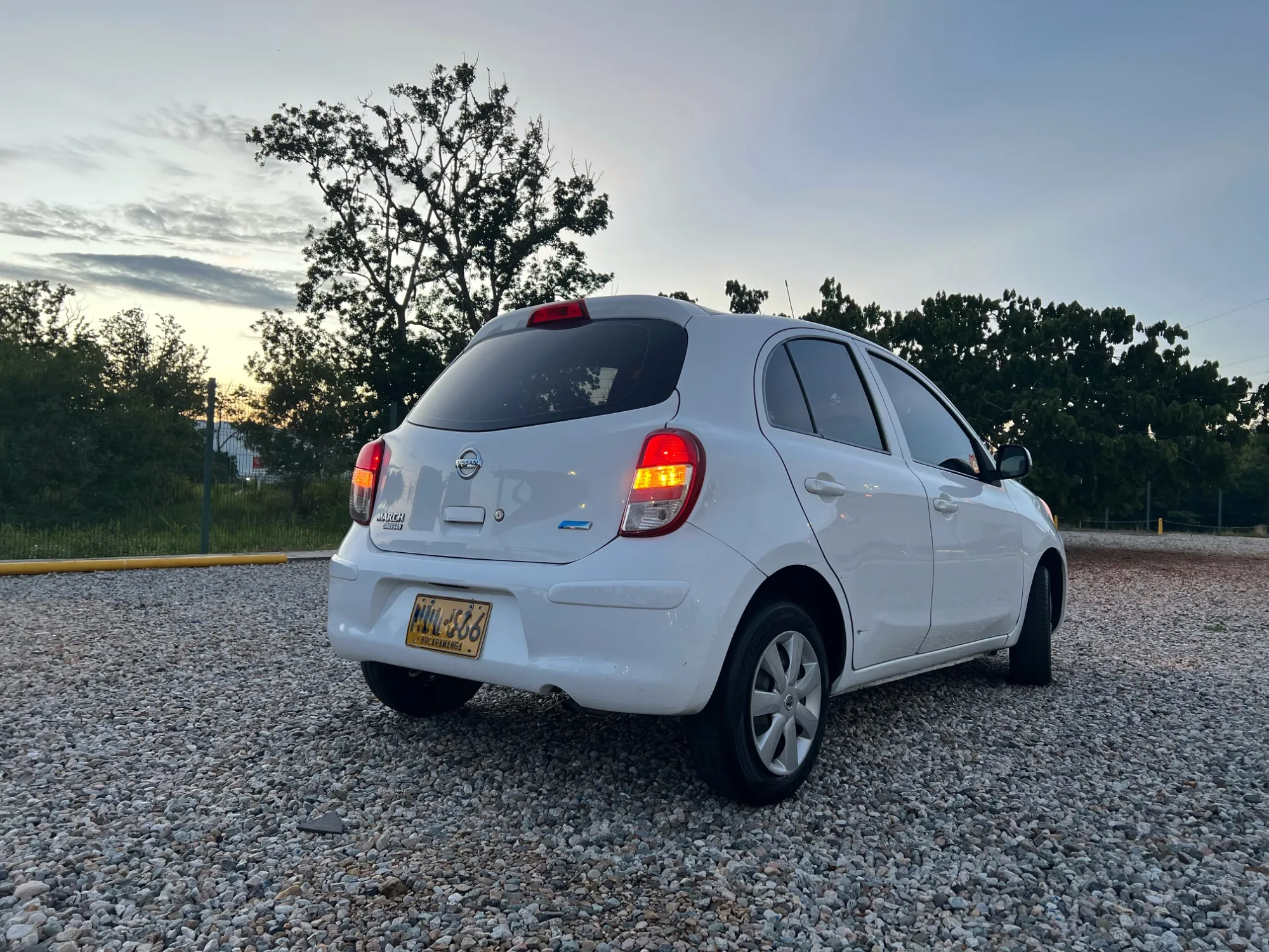 Nissan March 2014