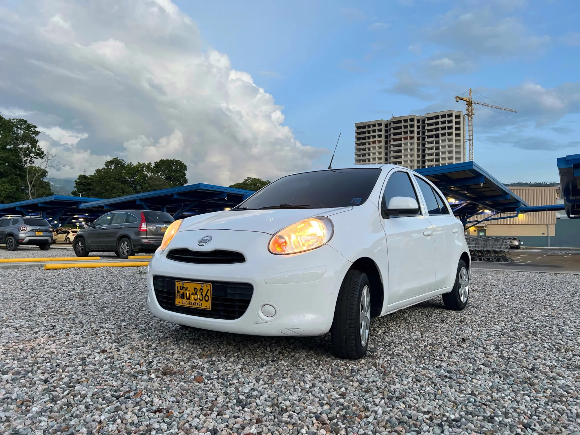 Nissan March 2014