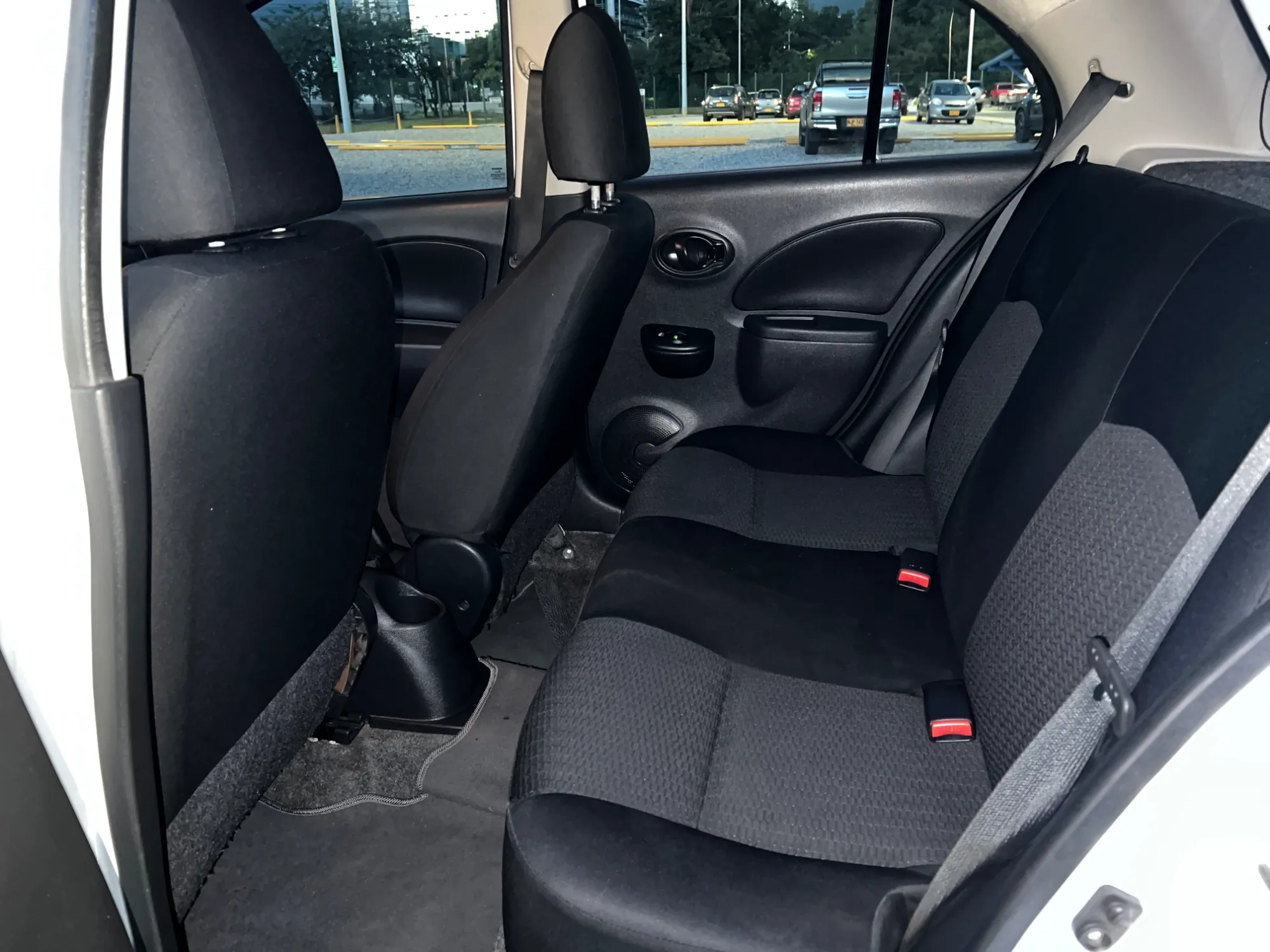 Nissan March 2014