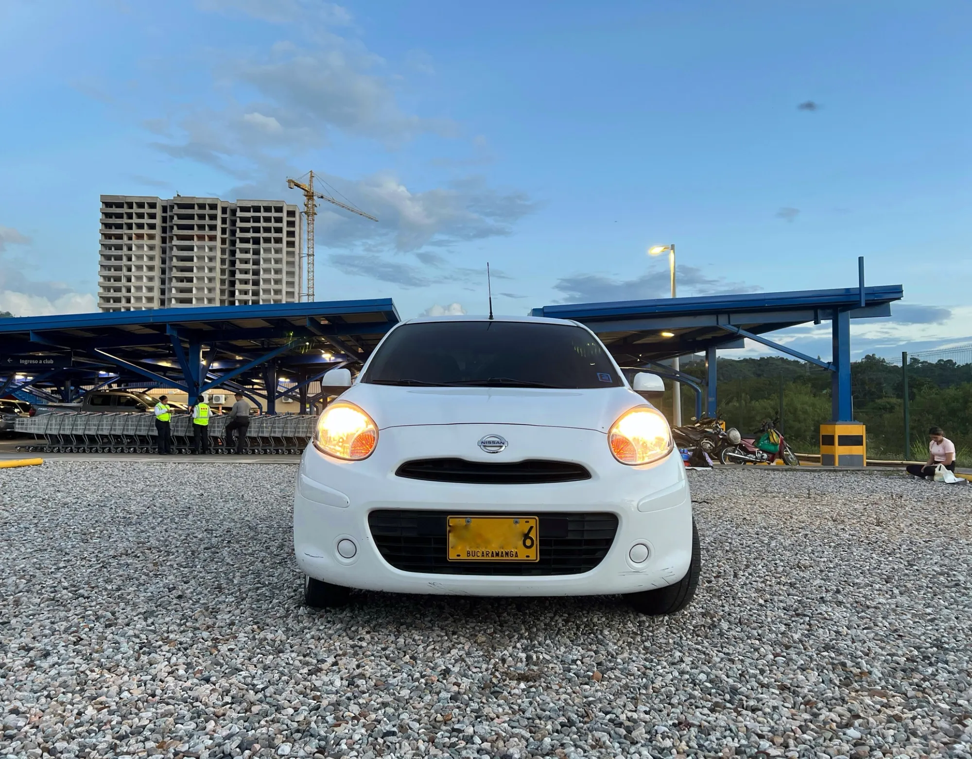 Nissan March 2014