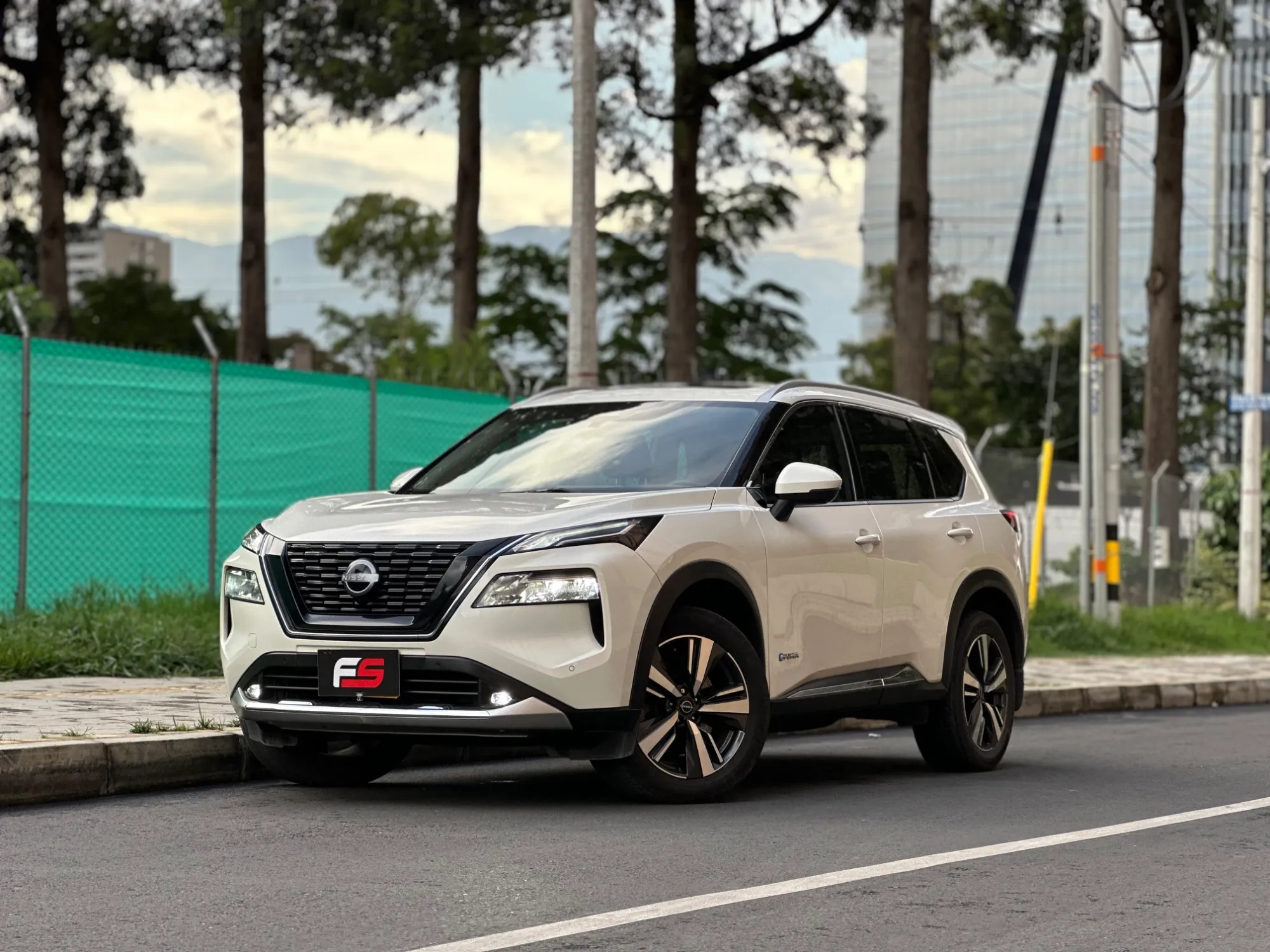 NISSAN XTRAIL EXCLUSIVE E - POWER 2024