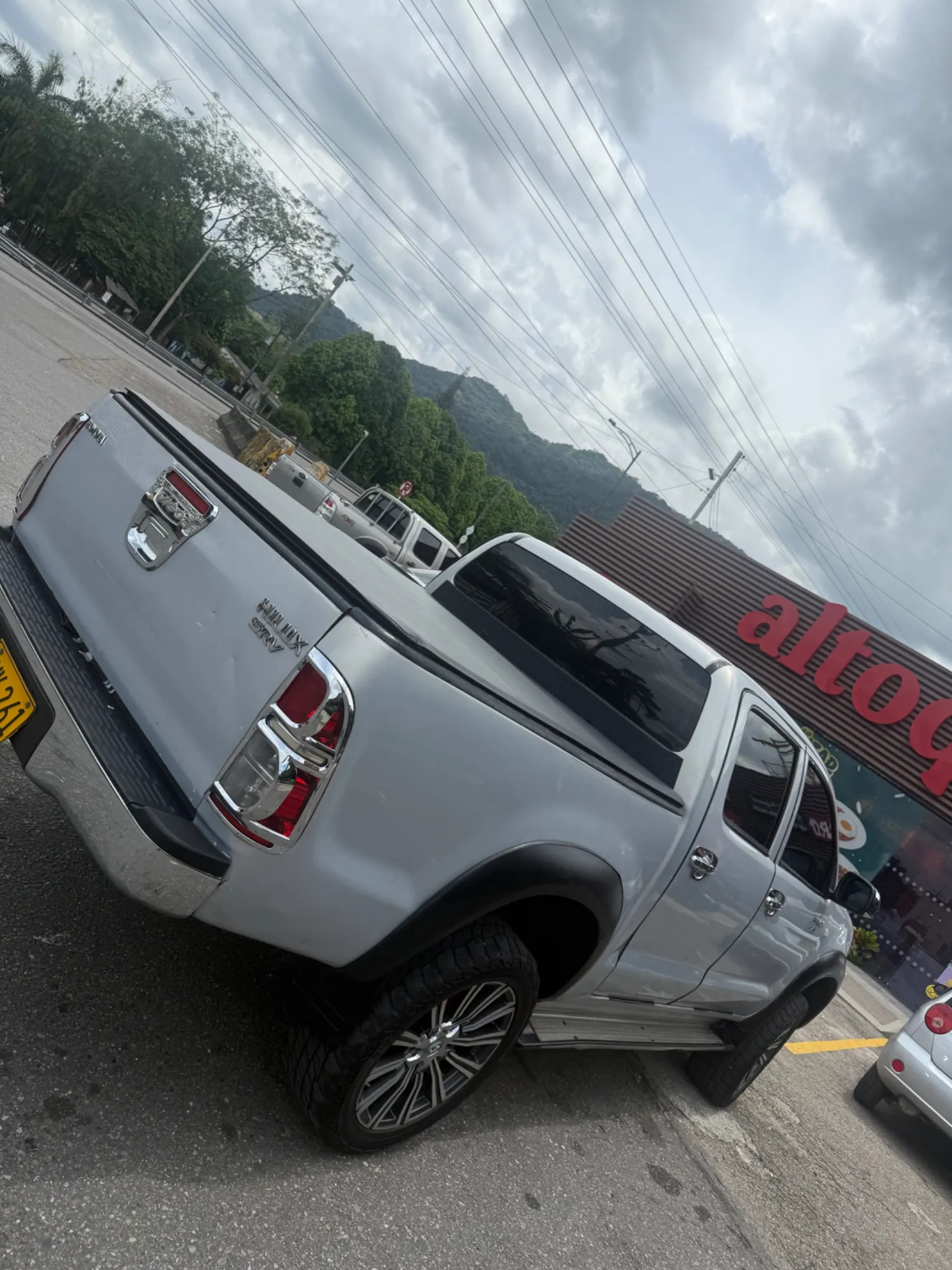 Vendo hermosa Toyota hilux Vigo 
