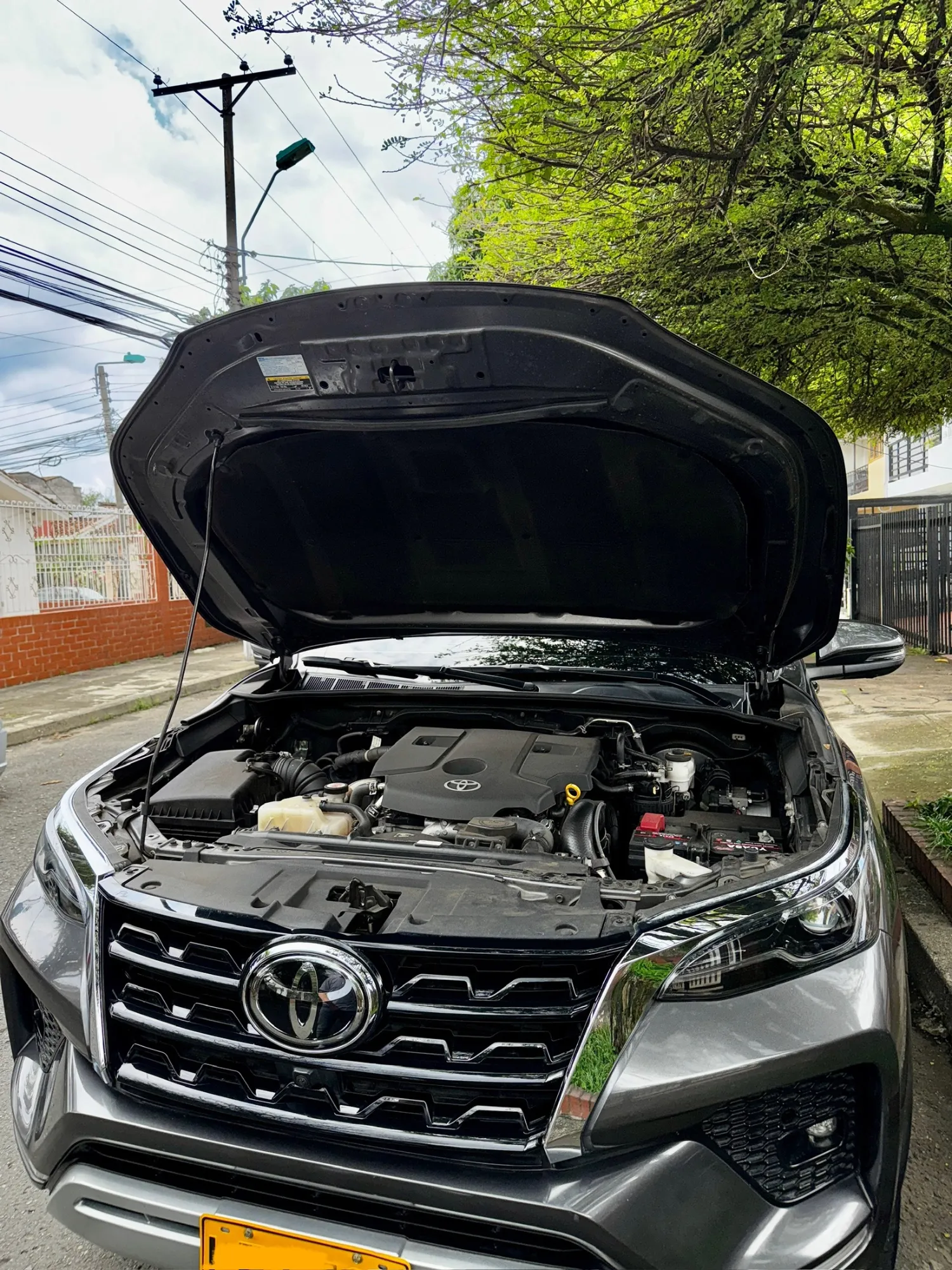 TOYOTA FORTUNER SRV 2022 DIESEL 2.4 