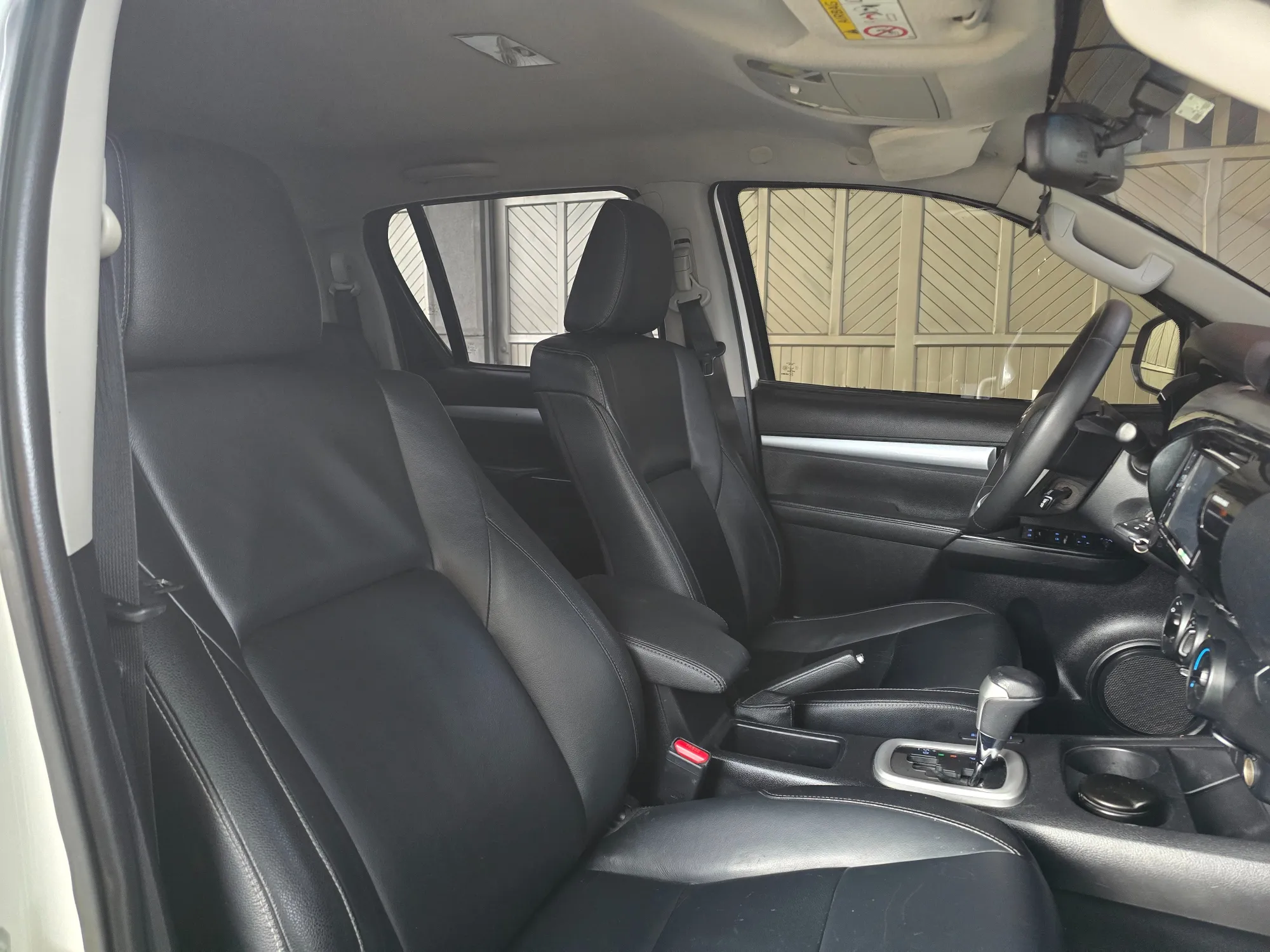 Toyota hilux srv blindado 2 plus diesel