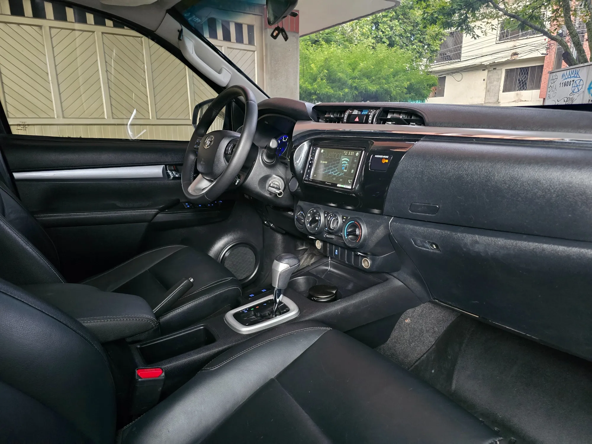 Toyota hilux srv blindado 2 plus diesel