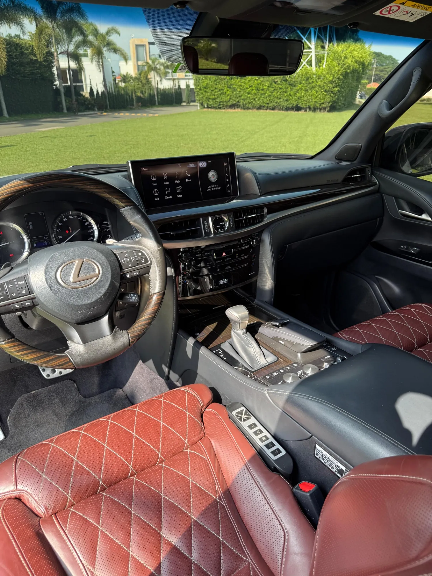 Lexus 570 S Super Sport MBS