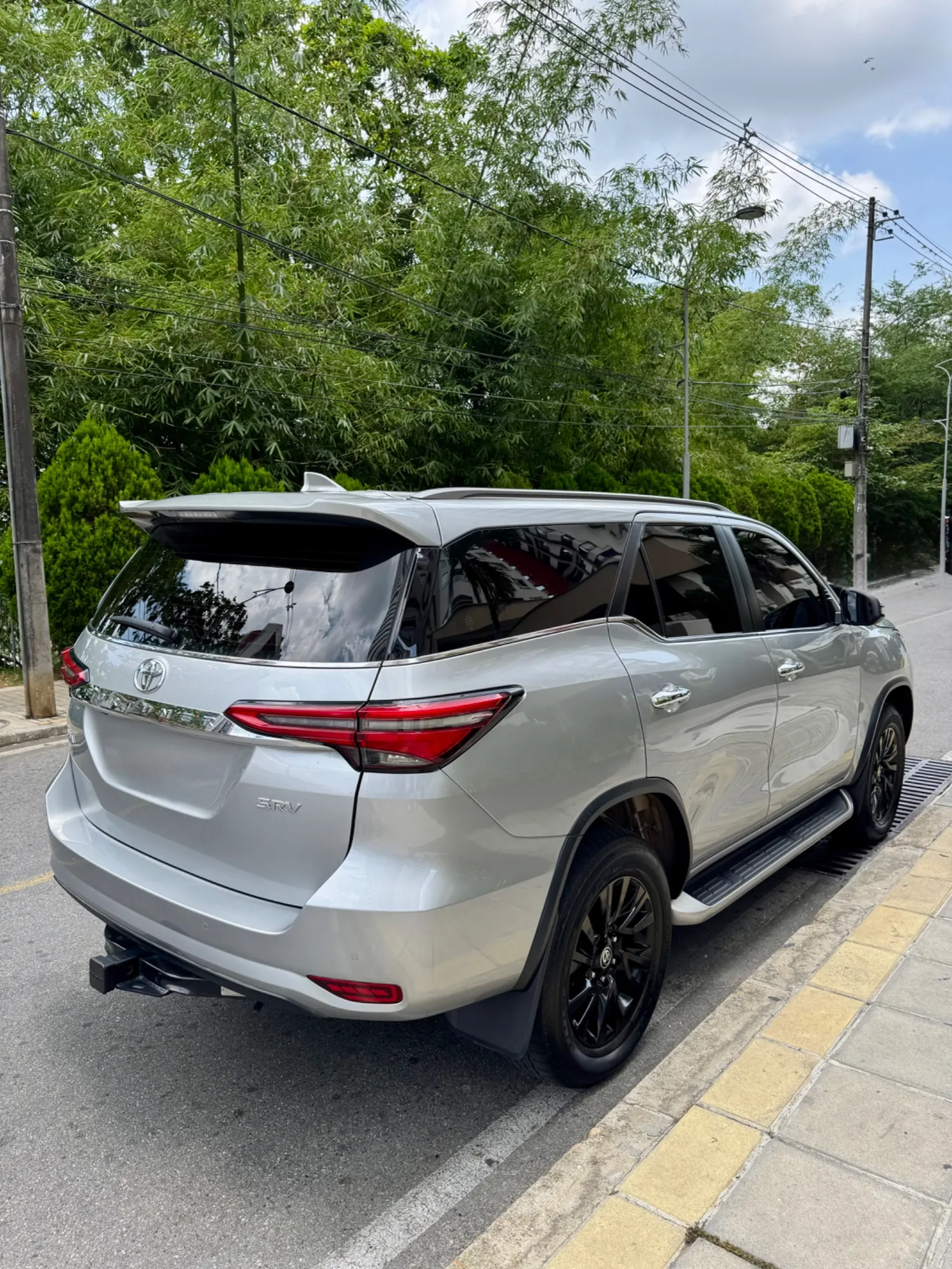 TOYOTA FORTUNER SRV 2.8L 4x4