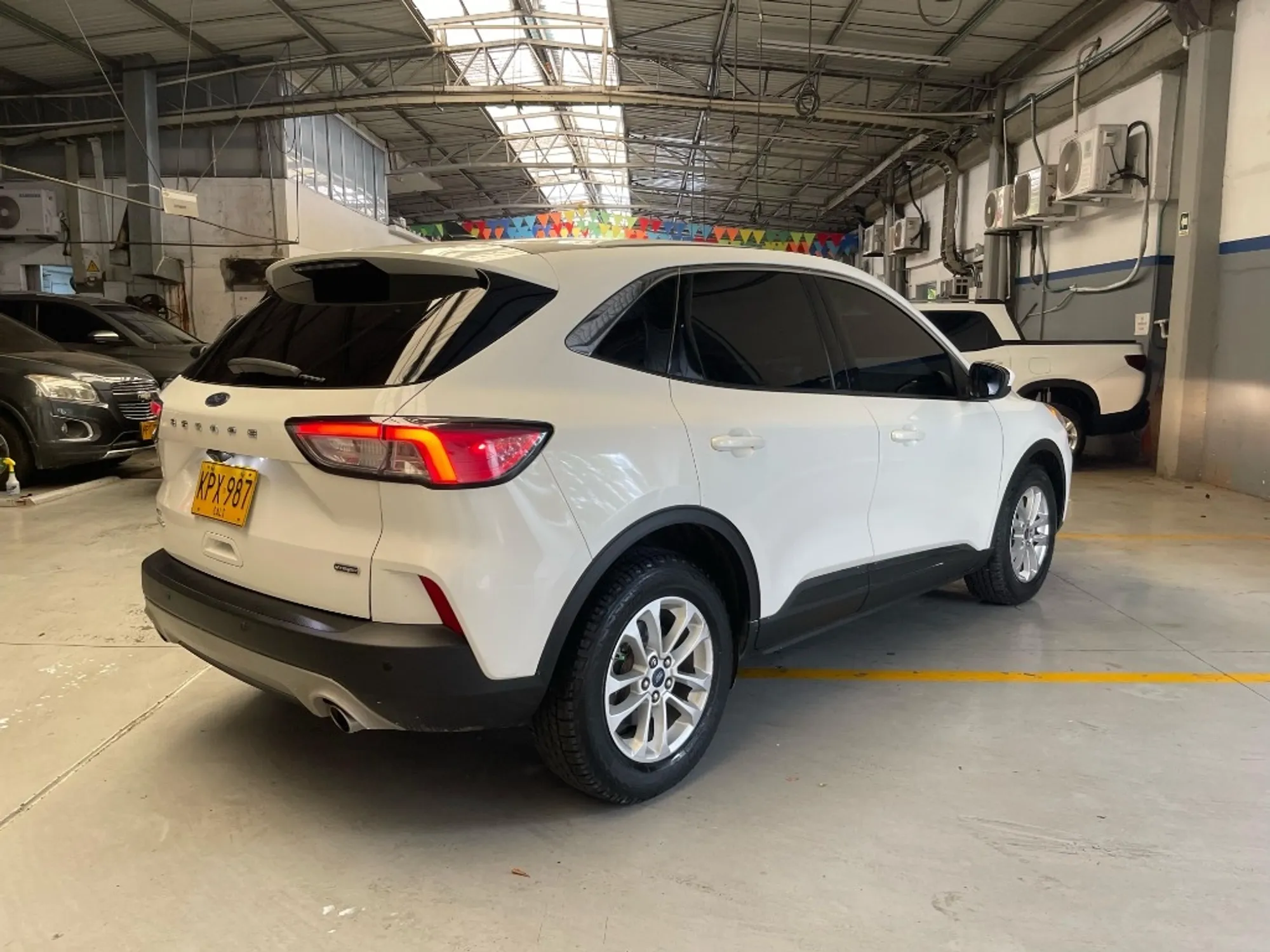 Ford Escape se Hibrida 2021 garantizada 