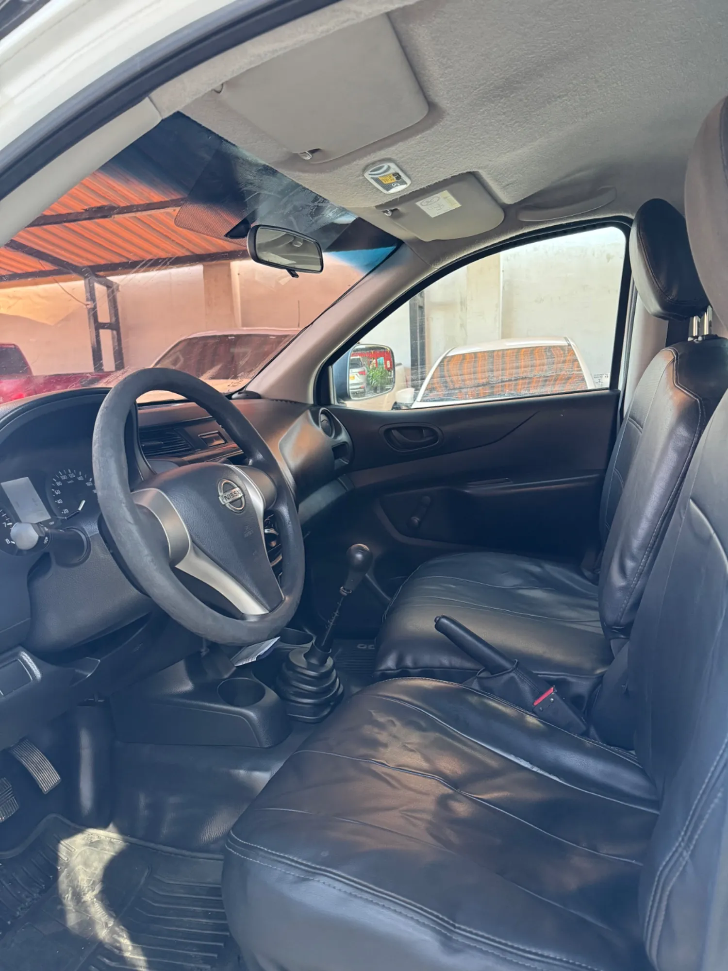 NISSAN FRONTIER FURGN 2017