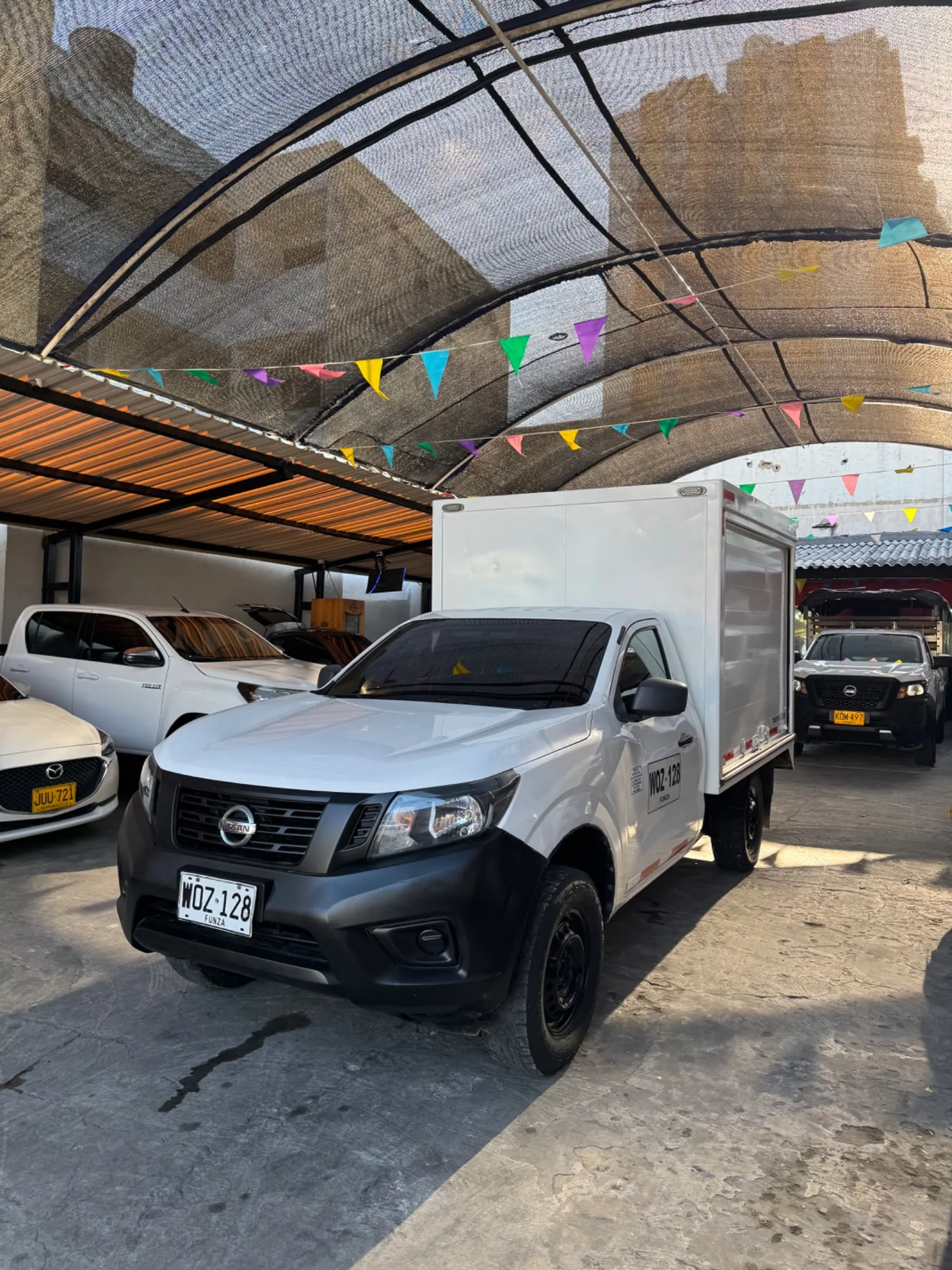 NISSAN FRONTIER FURGN 2017