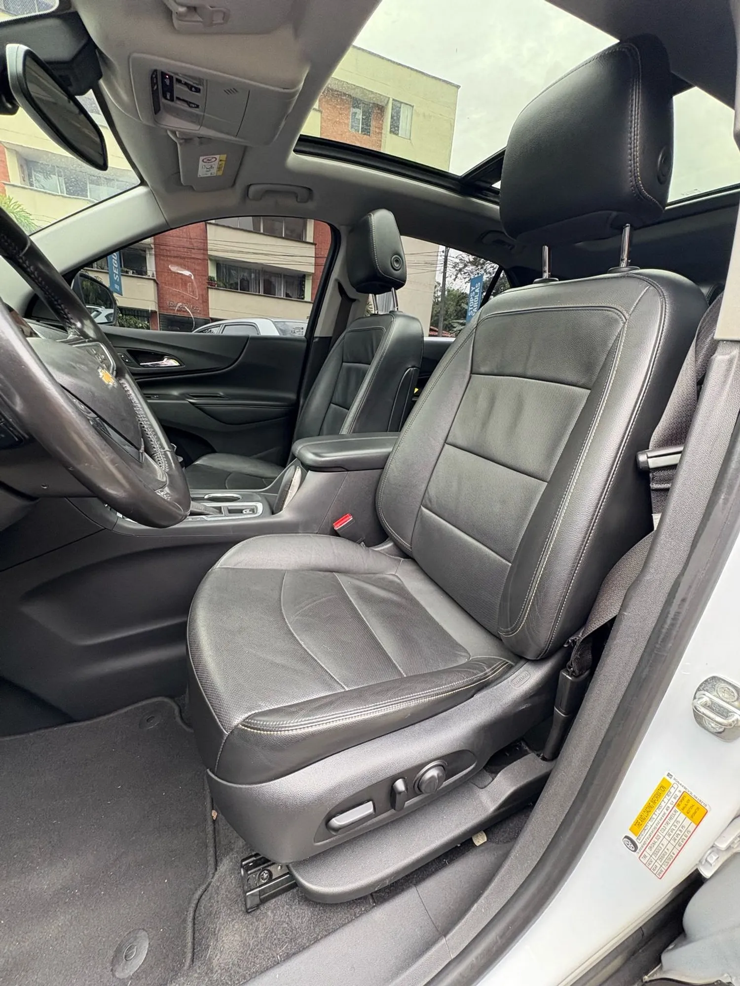 CHEVROLET EQUINOX PREMIER
