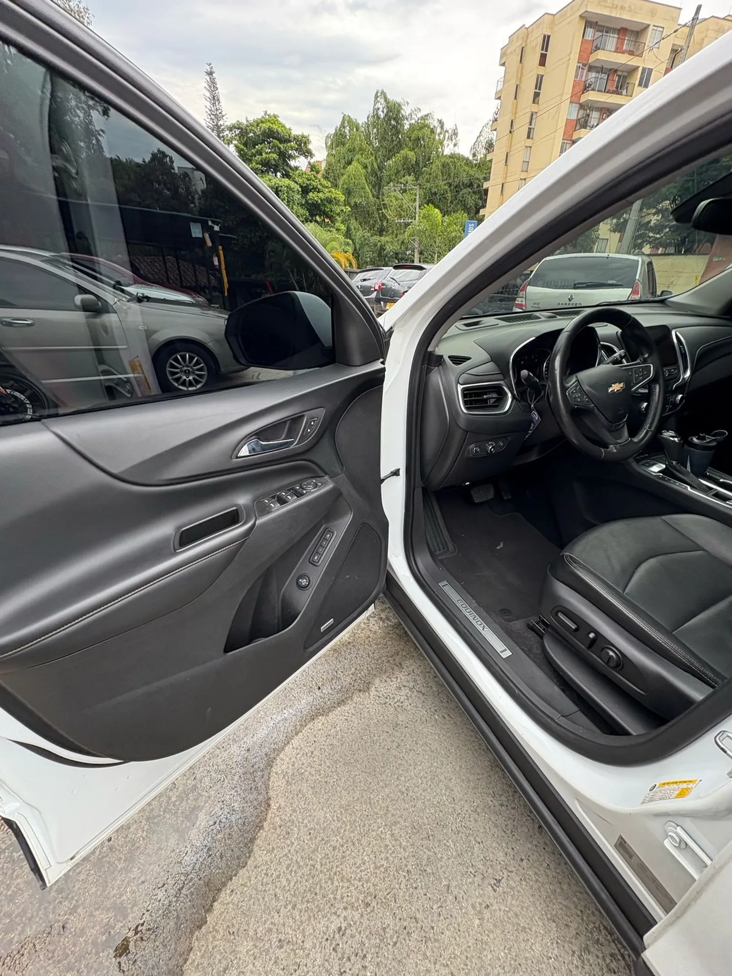 CHEVROLET EQUINOX PREMIER