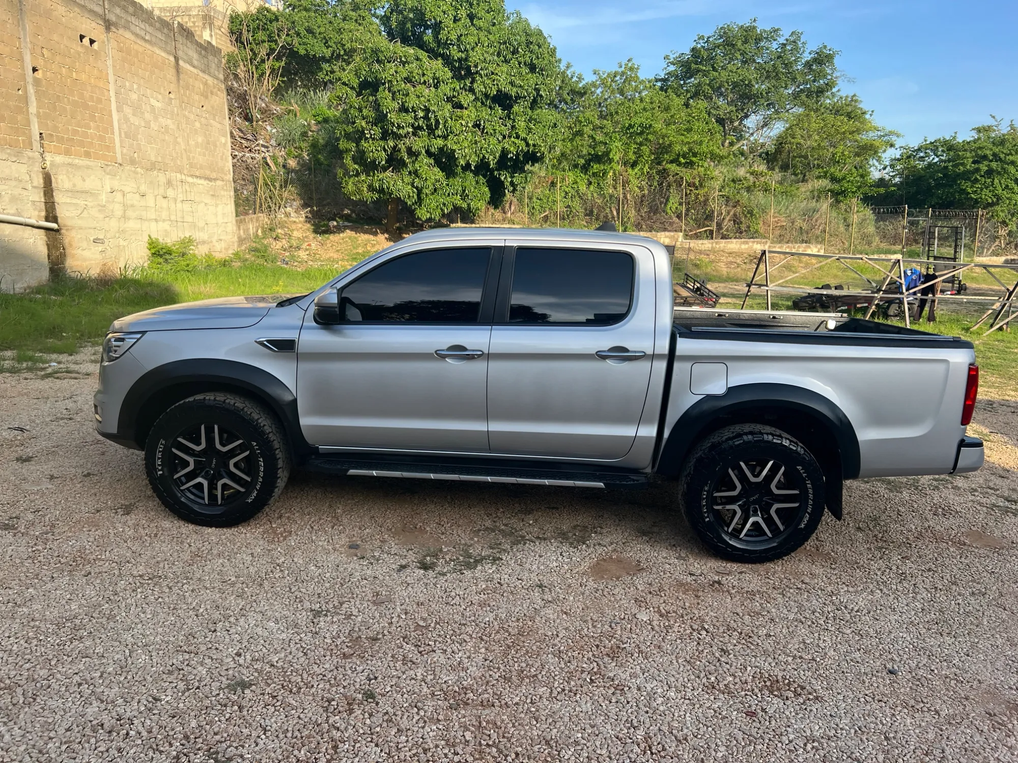 Jac T8 Pro