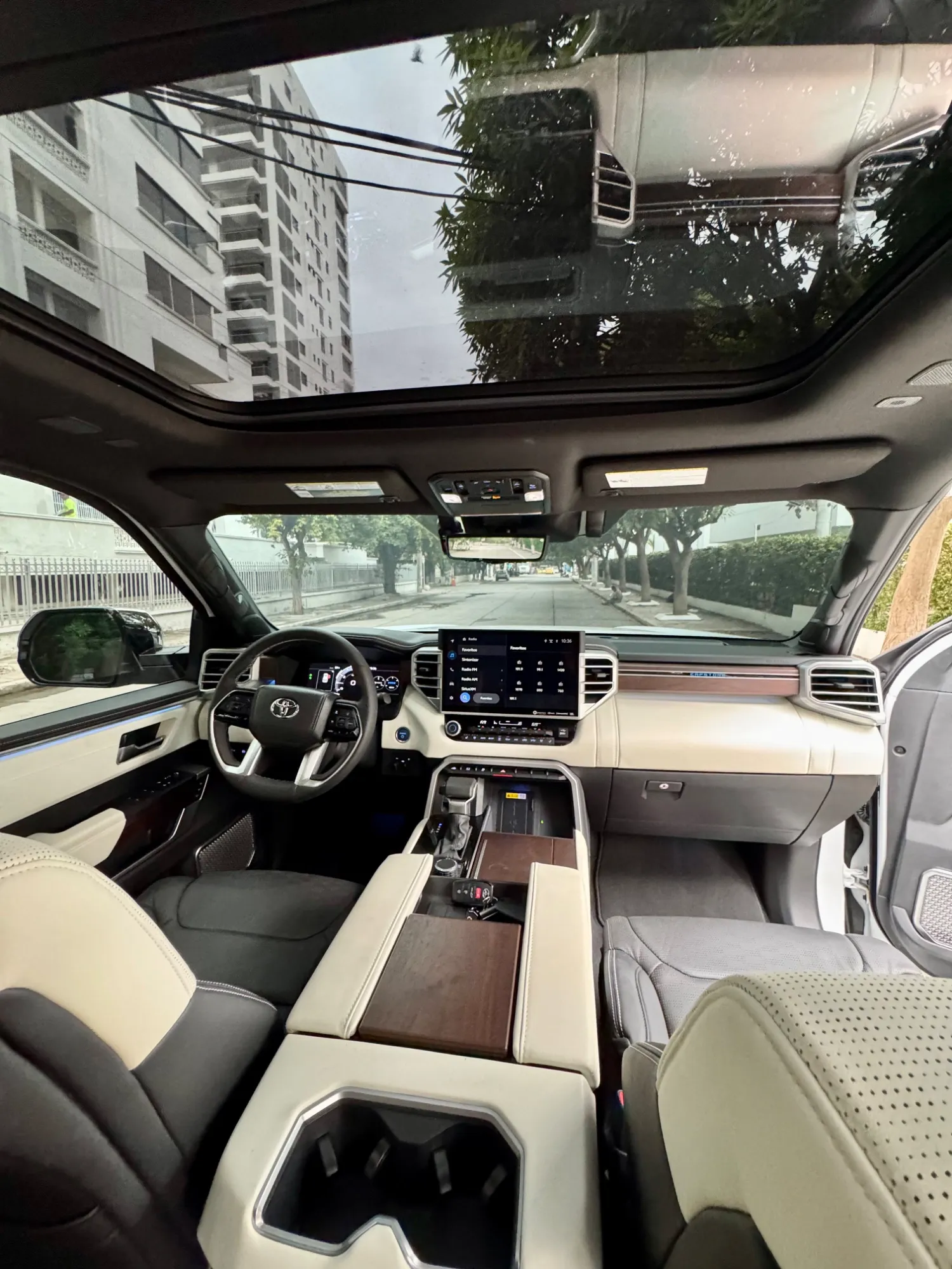Toyota Sequoia Capstone 2024