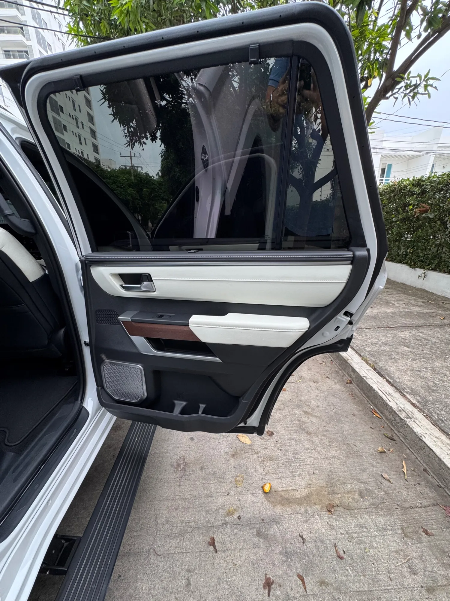 Toyota Sequoia Capstone 2024
