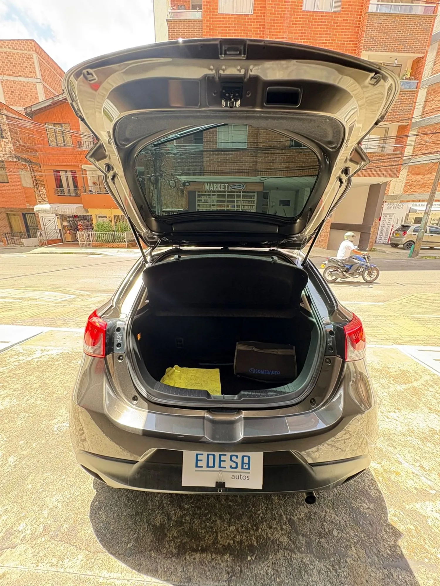MAZDA 2 TOURING
