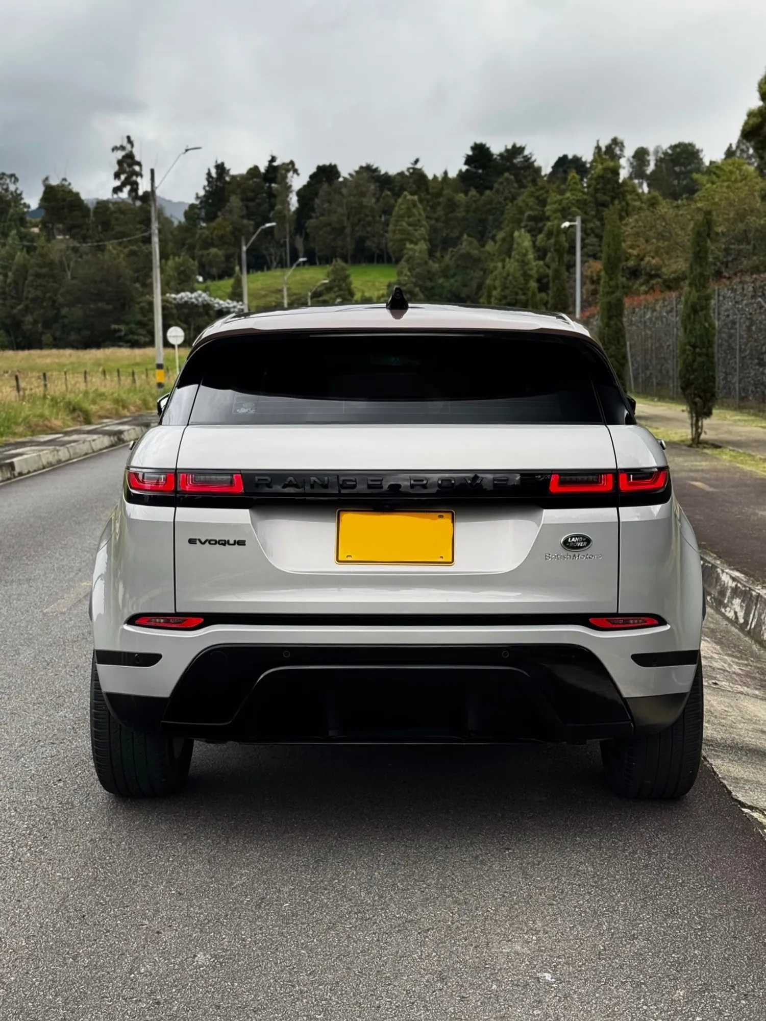 Range Rover Evoque Bronze Collection MHEV 2023 