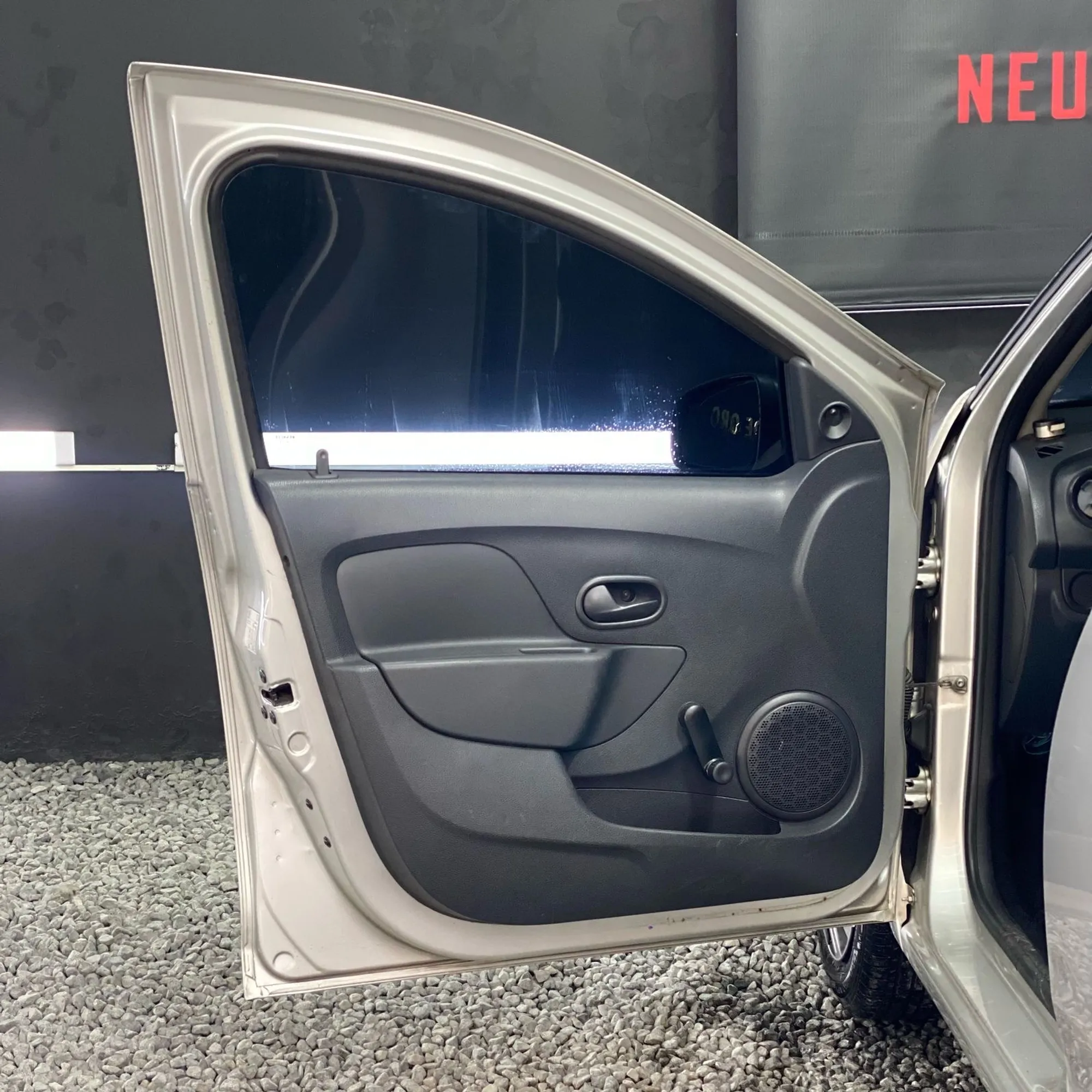 RENAULT LOGAN AUTHENTIC LIFE 2017