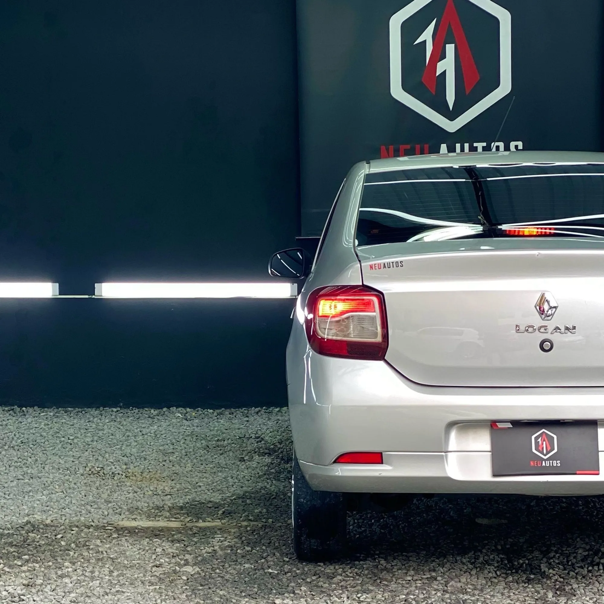 RENAULT LOGAN AUTHENTIC LIFE 2017