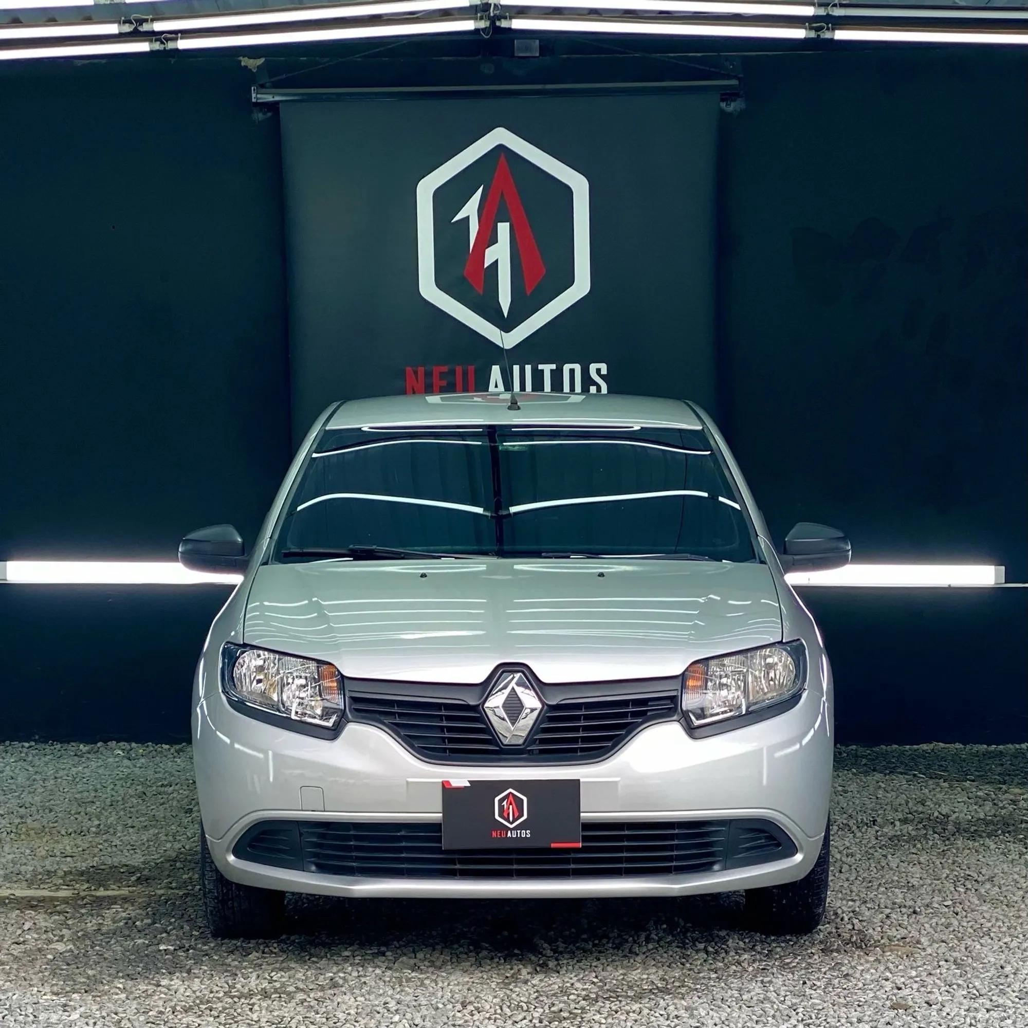 RENAULT LOGAN AUTHENTIC LIFE 2017