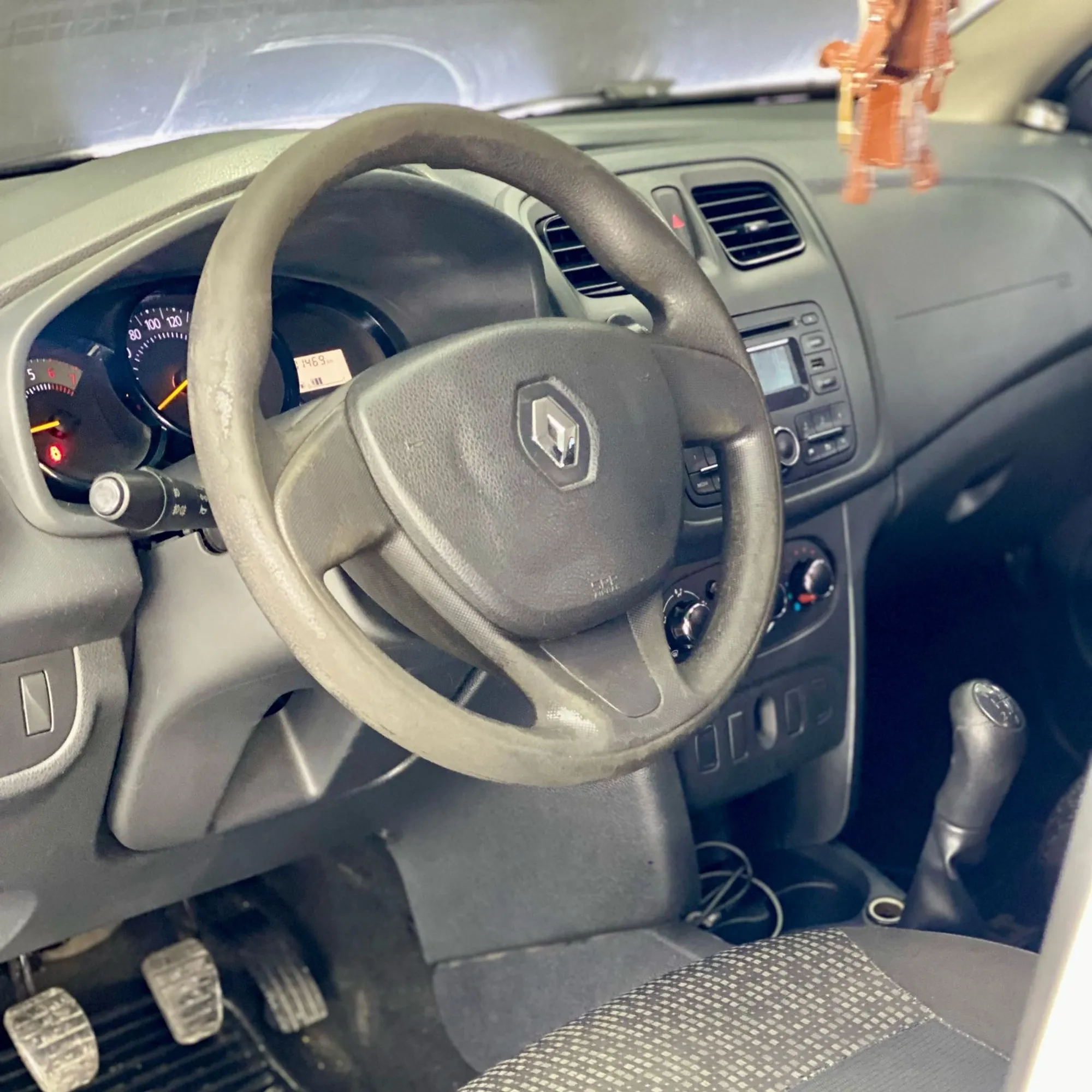 RENAULT LOGAN AUTHENTIC LIFE 2017