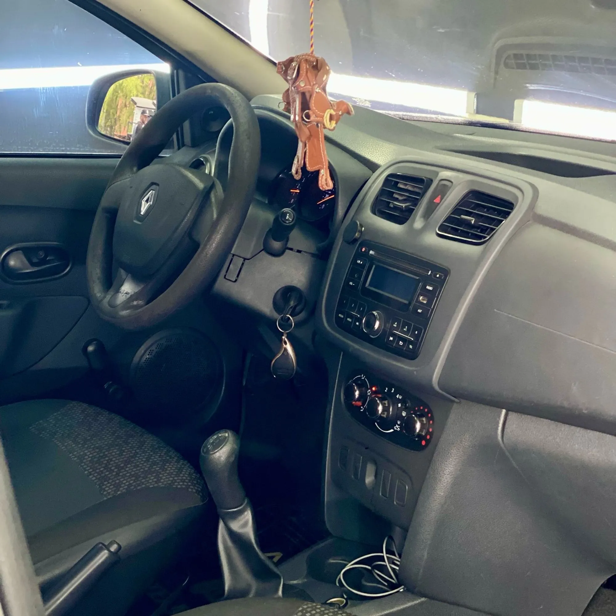 RENAULT LOGAN AUTHENTIC LIFE 2017