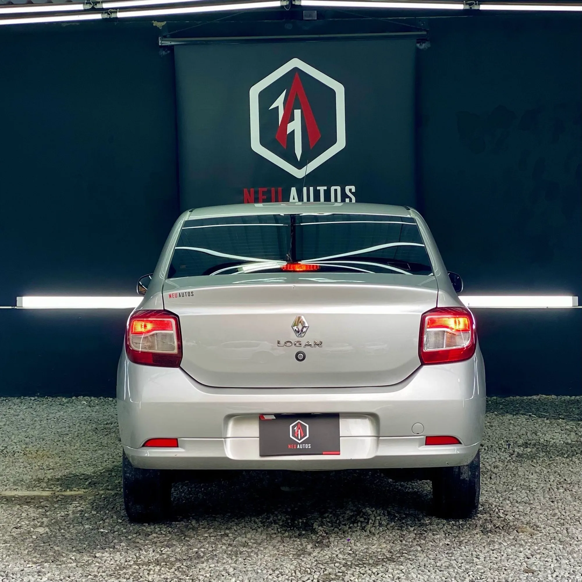 RENAULT LOGAN AUTHENTIC LIFE 2017