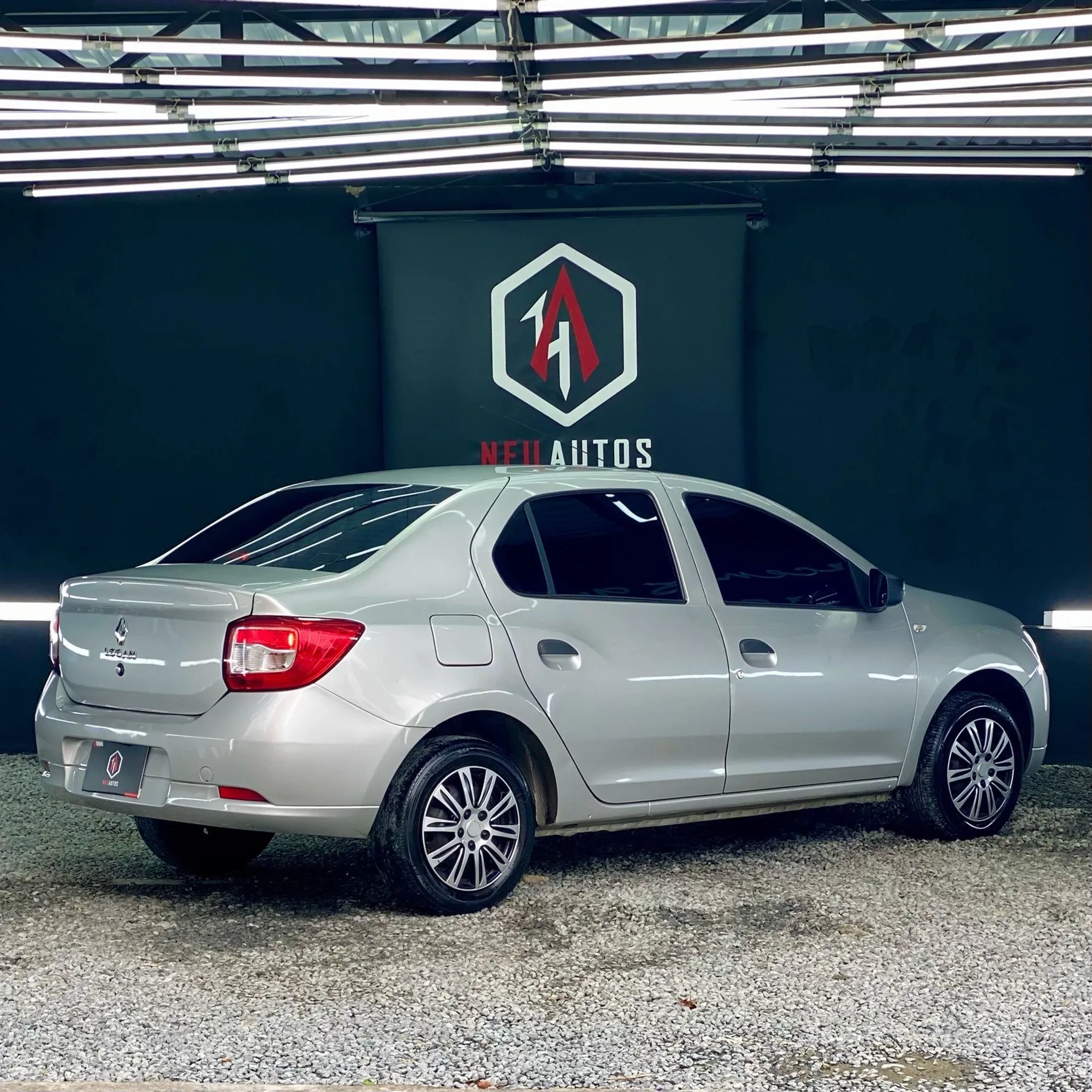 RENAULT LOGAN AUTHENTIC LIFE 2017