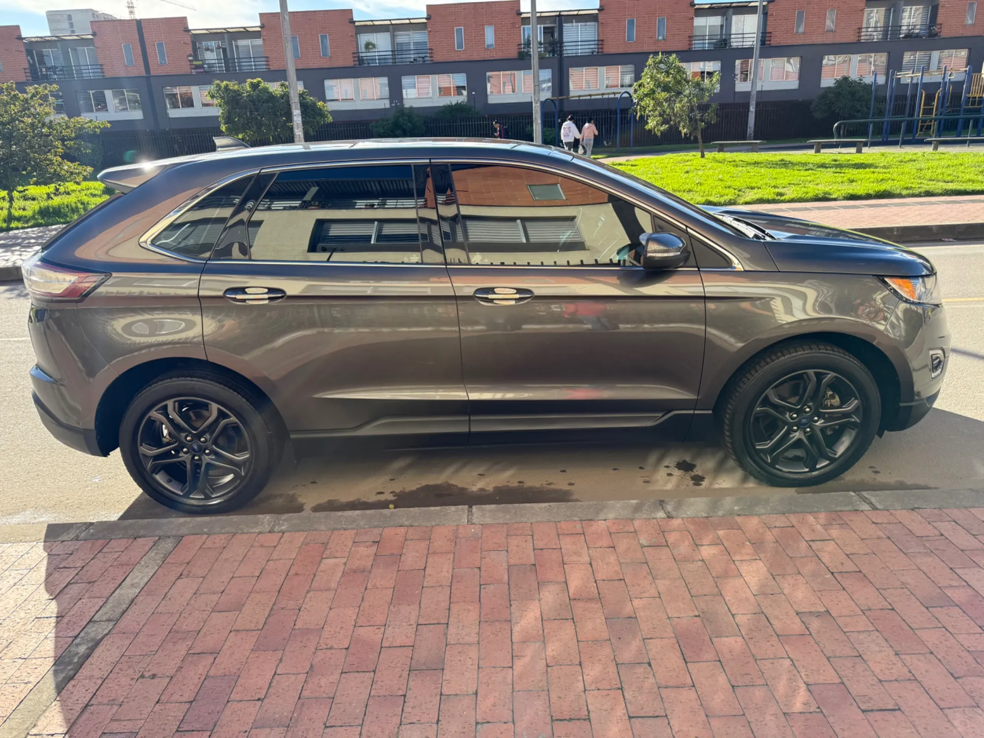 Ford edge titanium 4x4