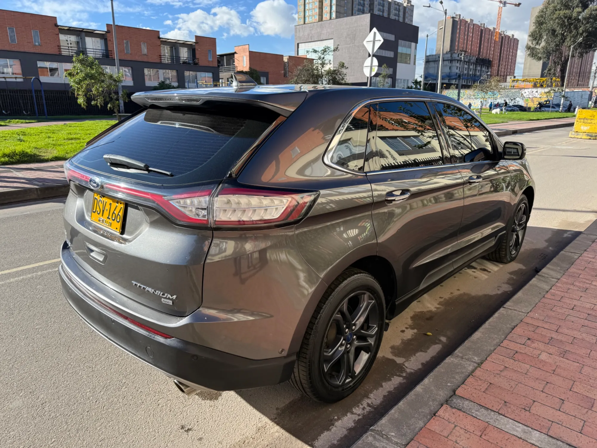 Ford edge titanium 4x4